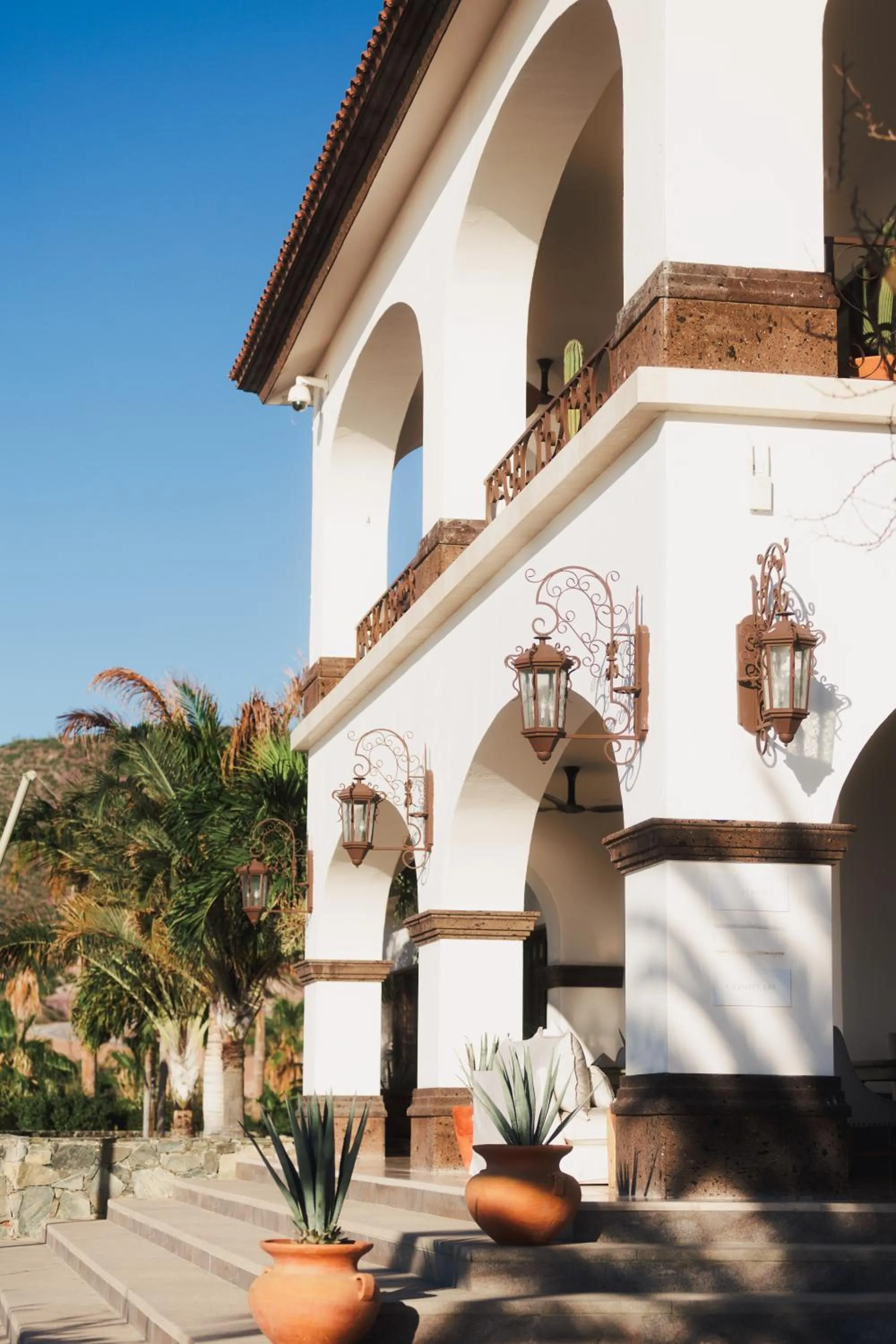 Property building in Orchid House Baja