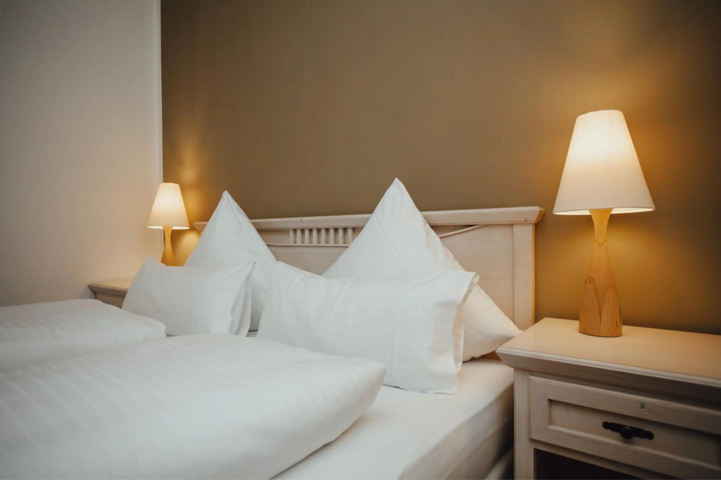 Photo of the whole room, Bed in Hotel "Alter Pfarrhof"