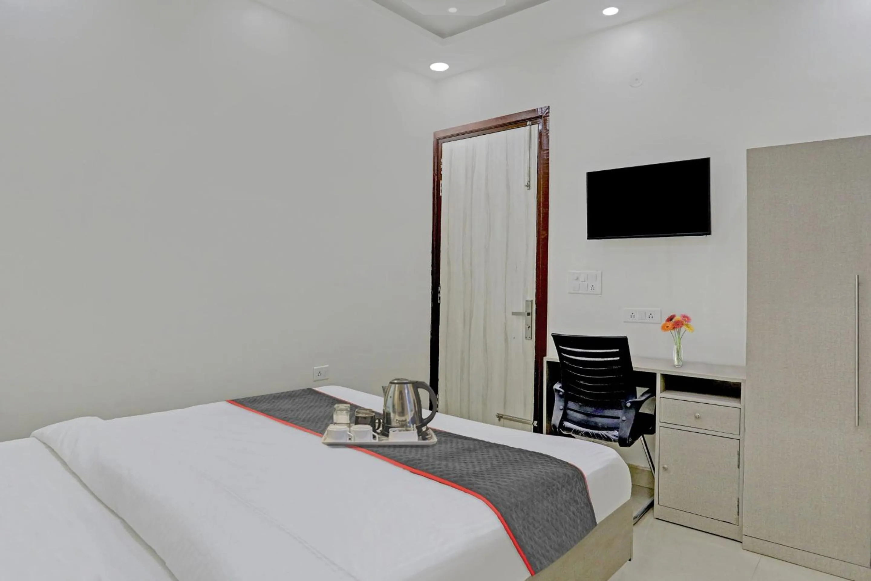 Lobby or reception, Bed in Super Four Seasons