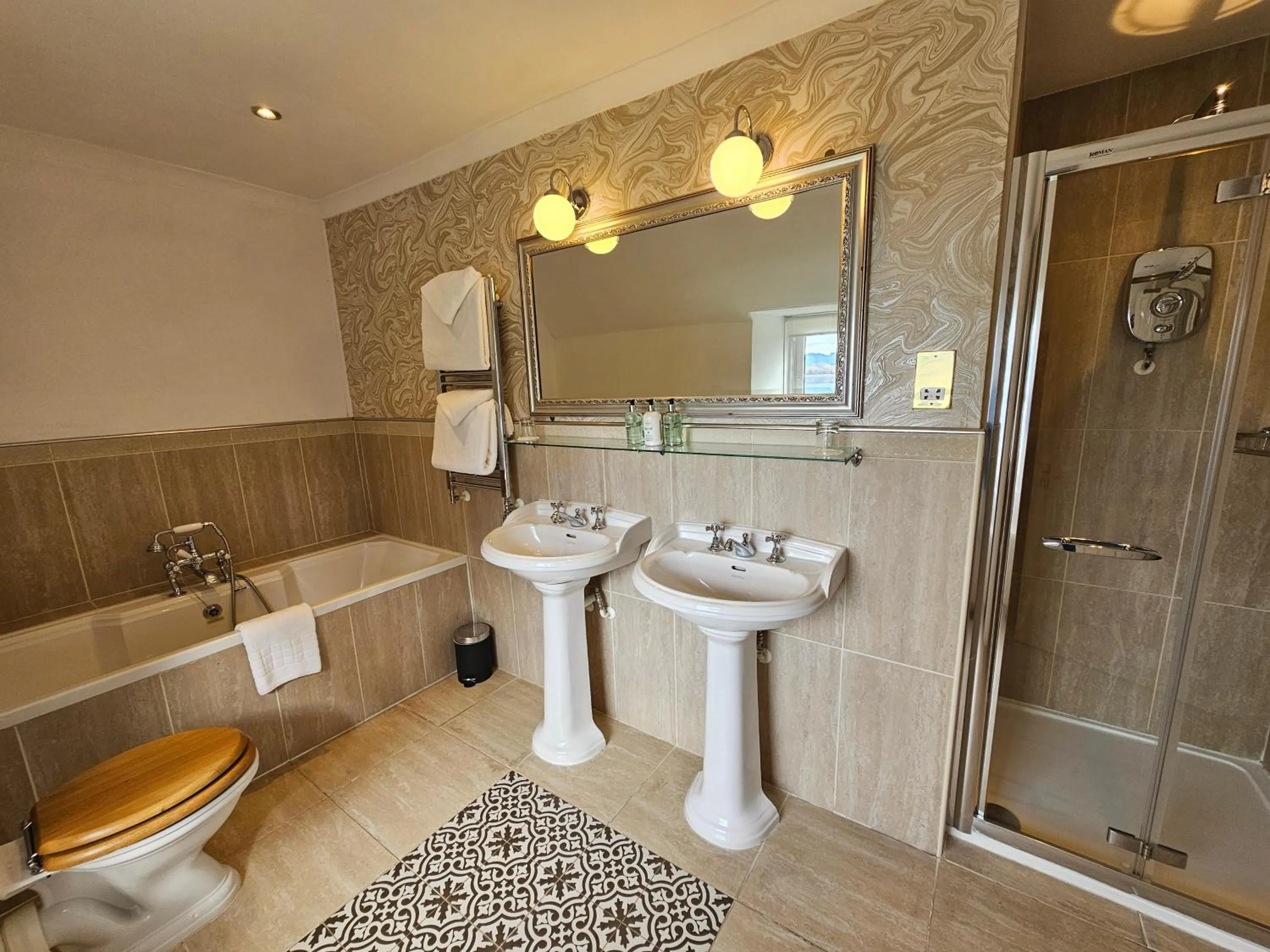 Shower in Taychreggan, Signature Collection by Eight Continents