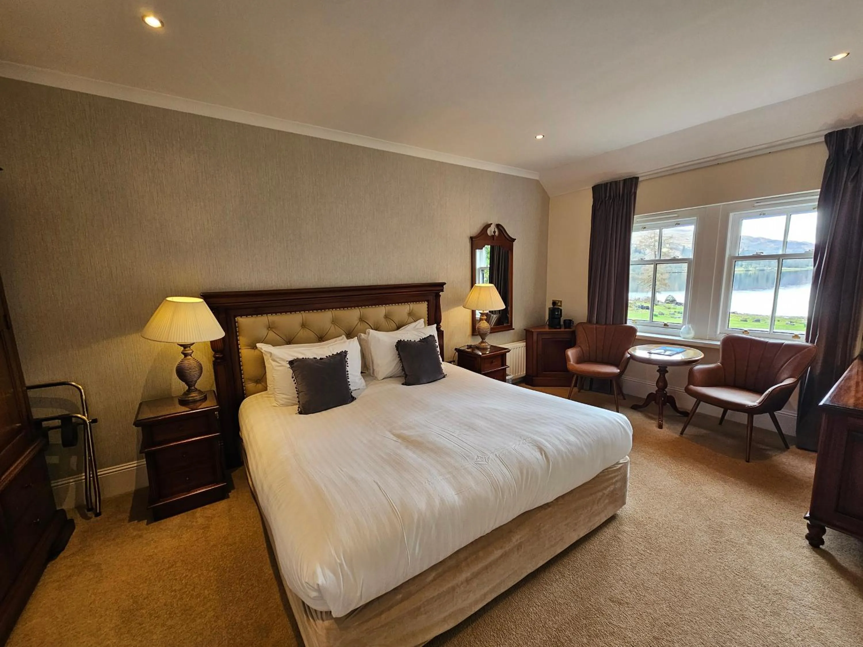 Bed in Taychreggan, Signature Collection by Eight Continents