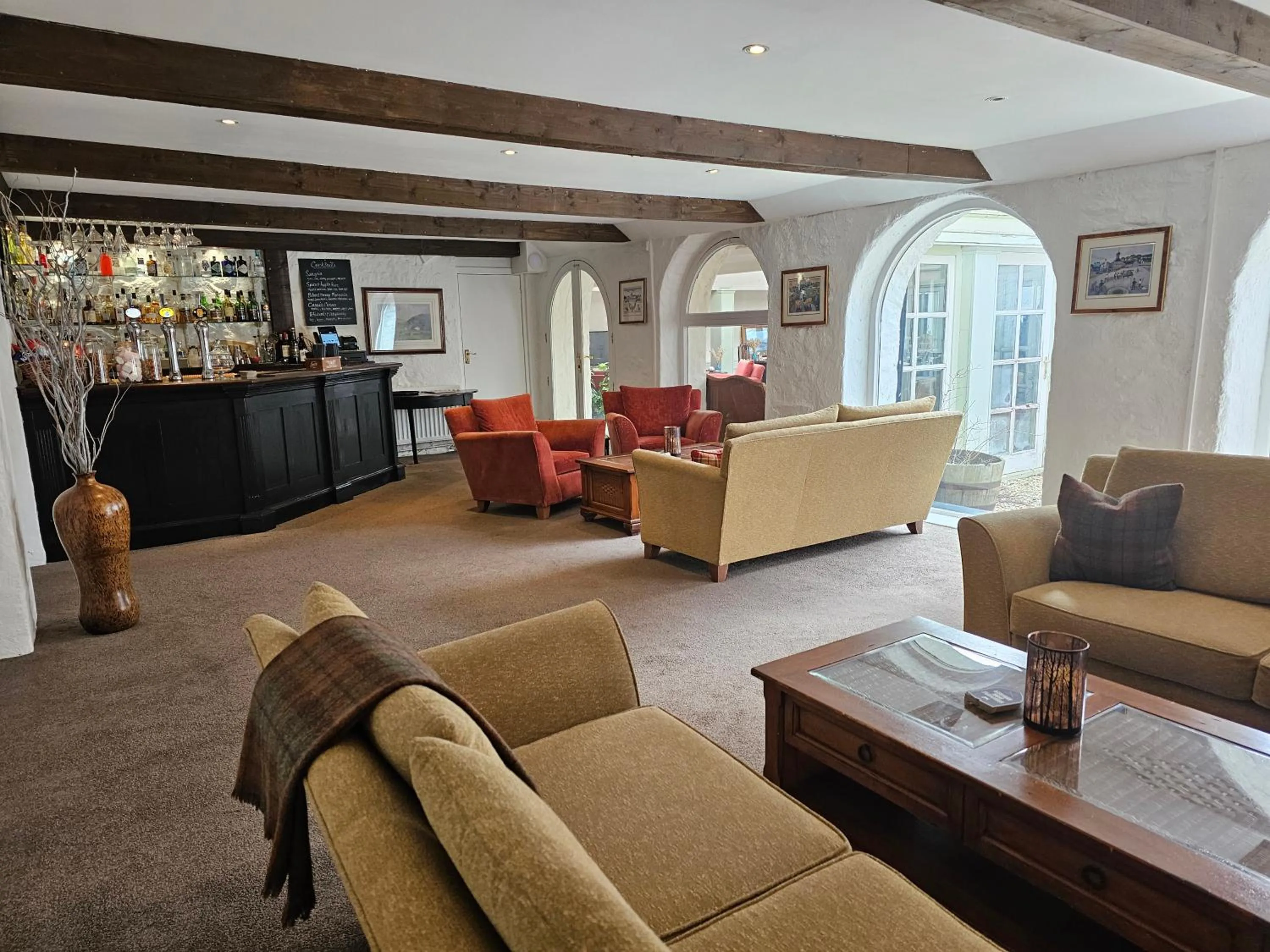 Lounge or bar in Taychreggan, Signature Collection by Eight Continents