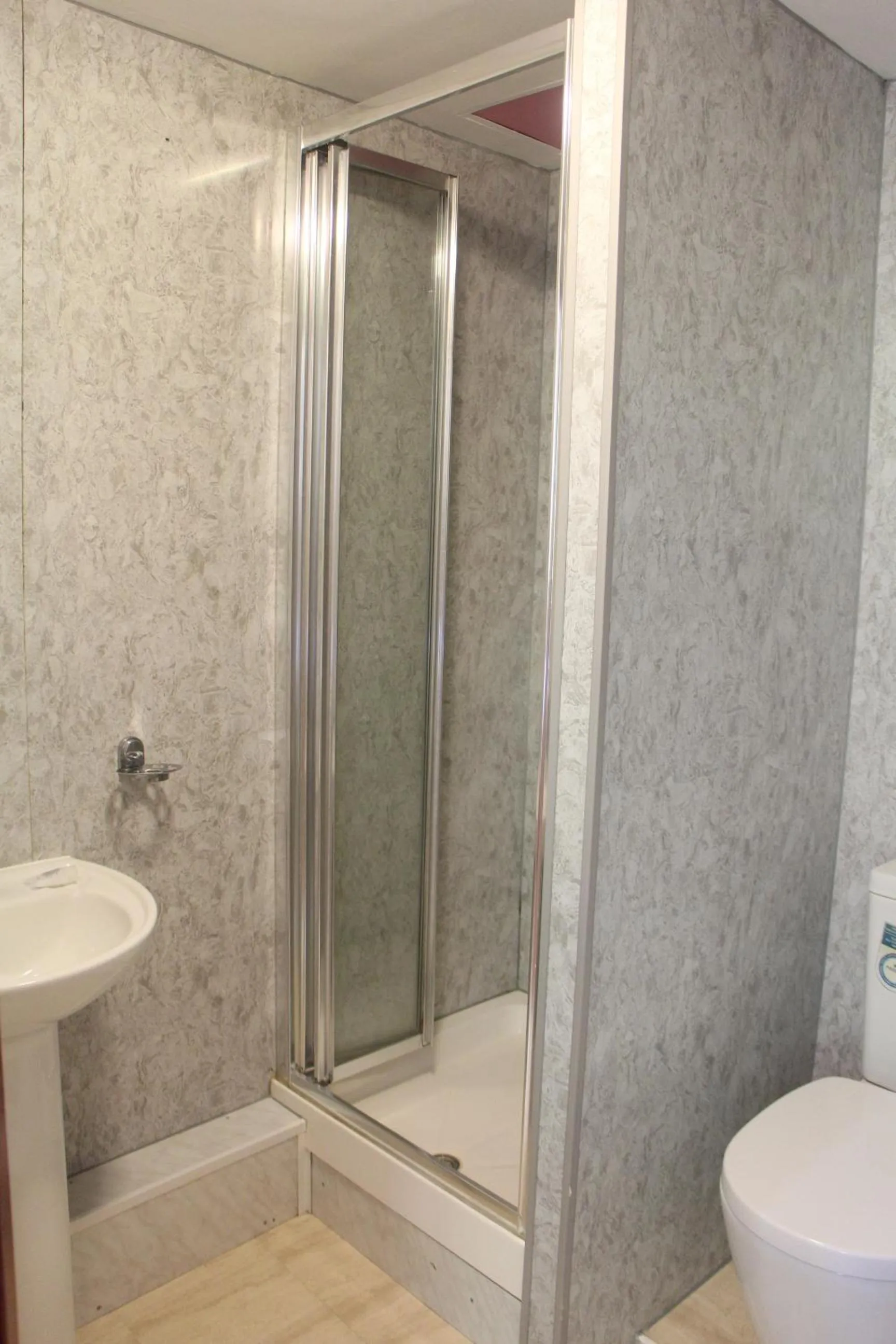 Bathroom in Grove Apartments