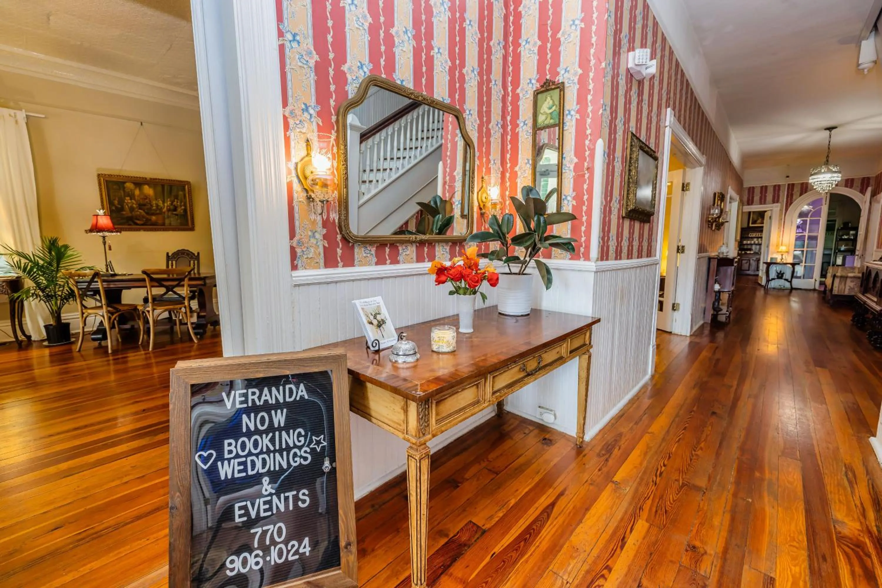 Veranda Historic Inn