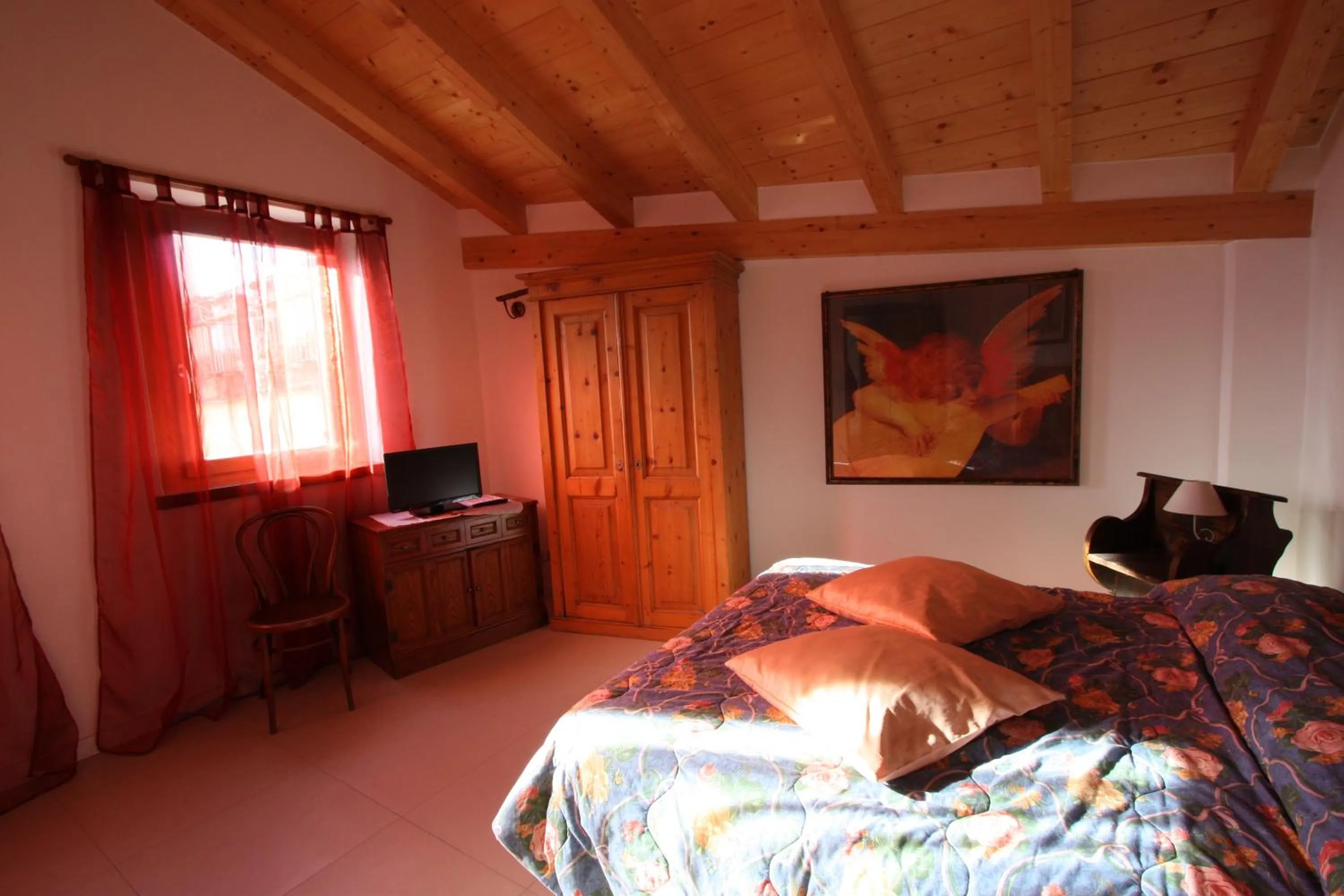 Photo of the whole room, Bed in B&B Le tre chiavi