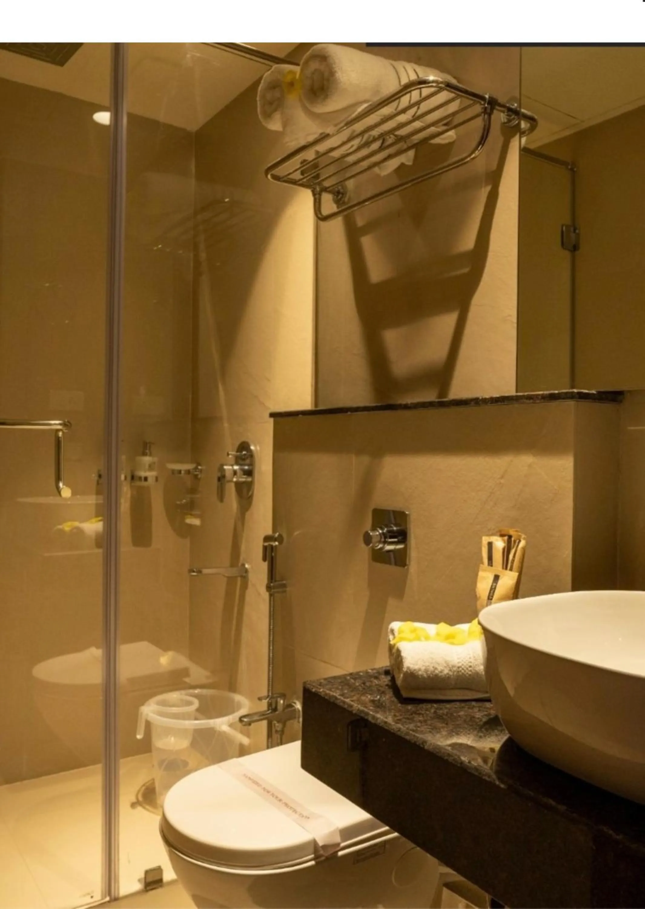 Bathroom in BayLeaf Inn