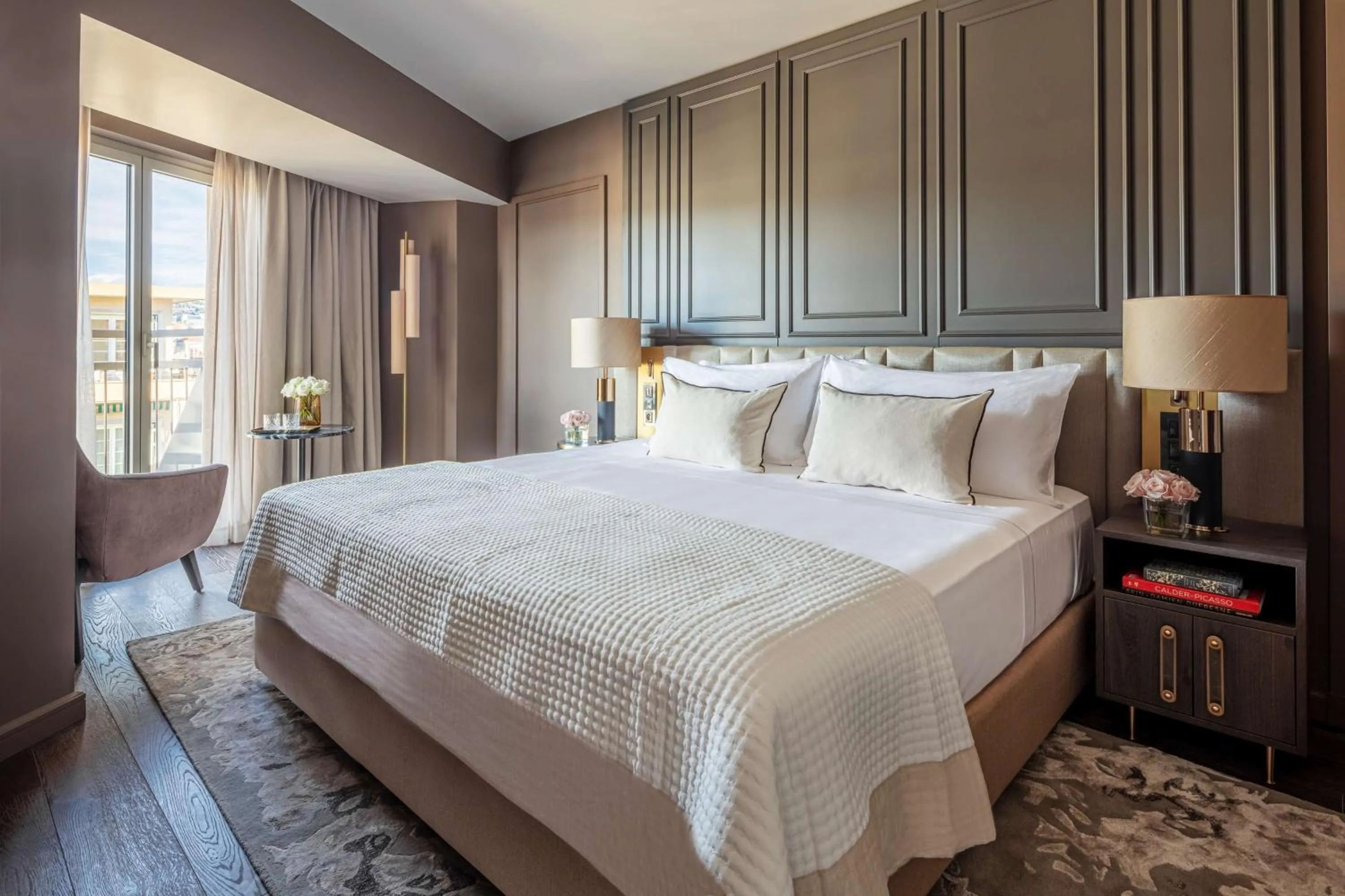 Bedroom, Bed in Anantara Plaza Nice Hotel - A Leading Hotel of the World