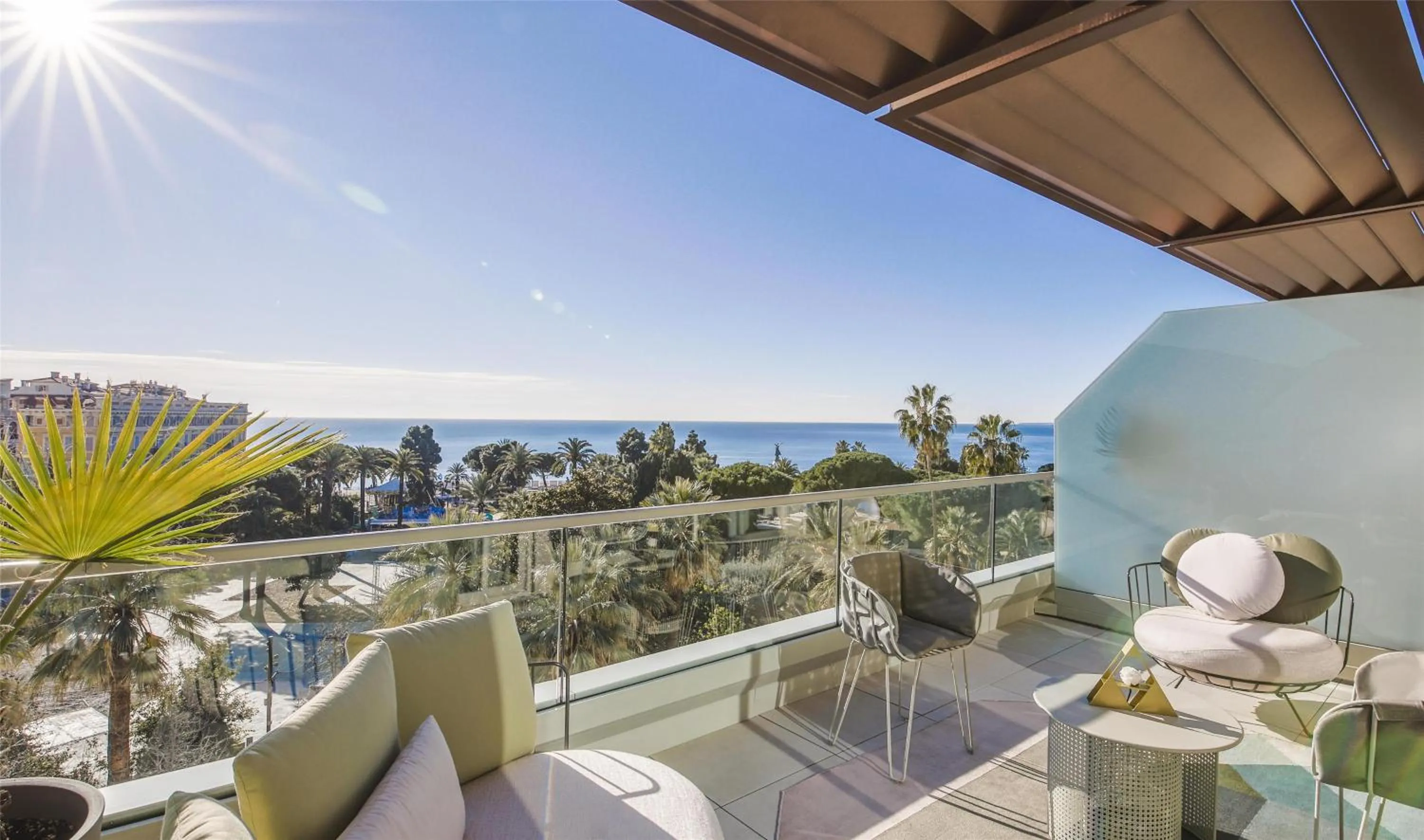 Bedroom in Anantara Plaza Nice Hotel - A Leading Hotel of the World