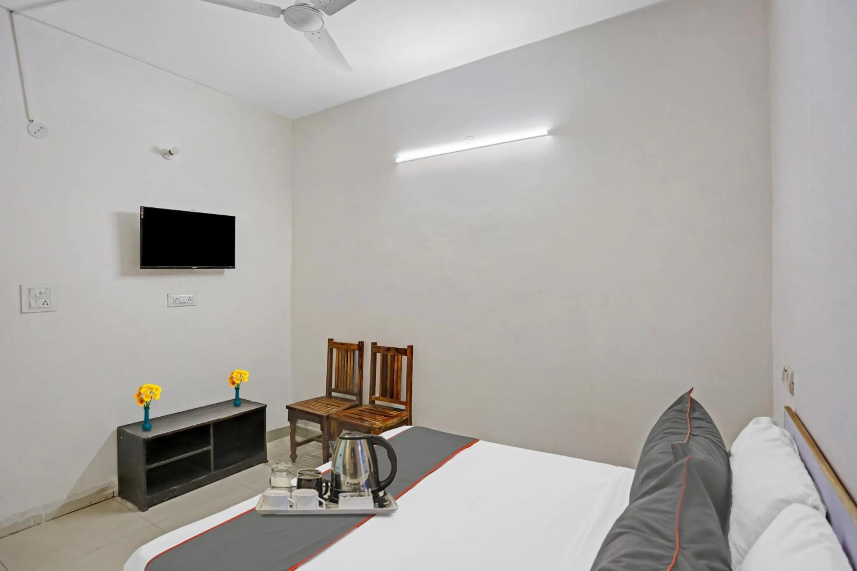 Bedroom in Hotel O Imperial Residency