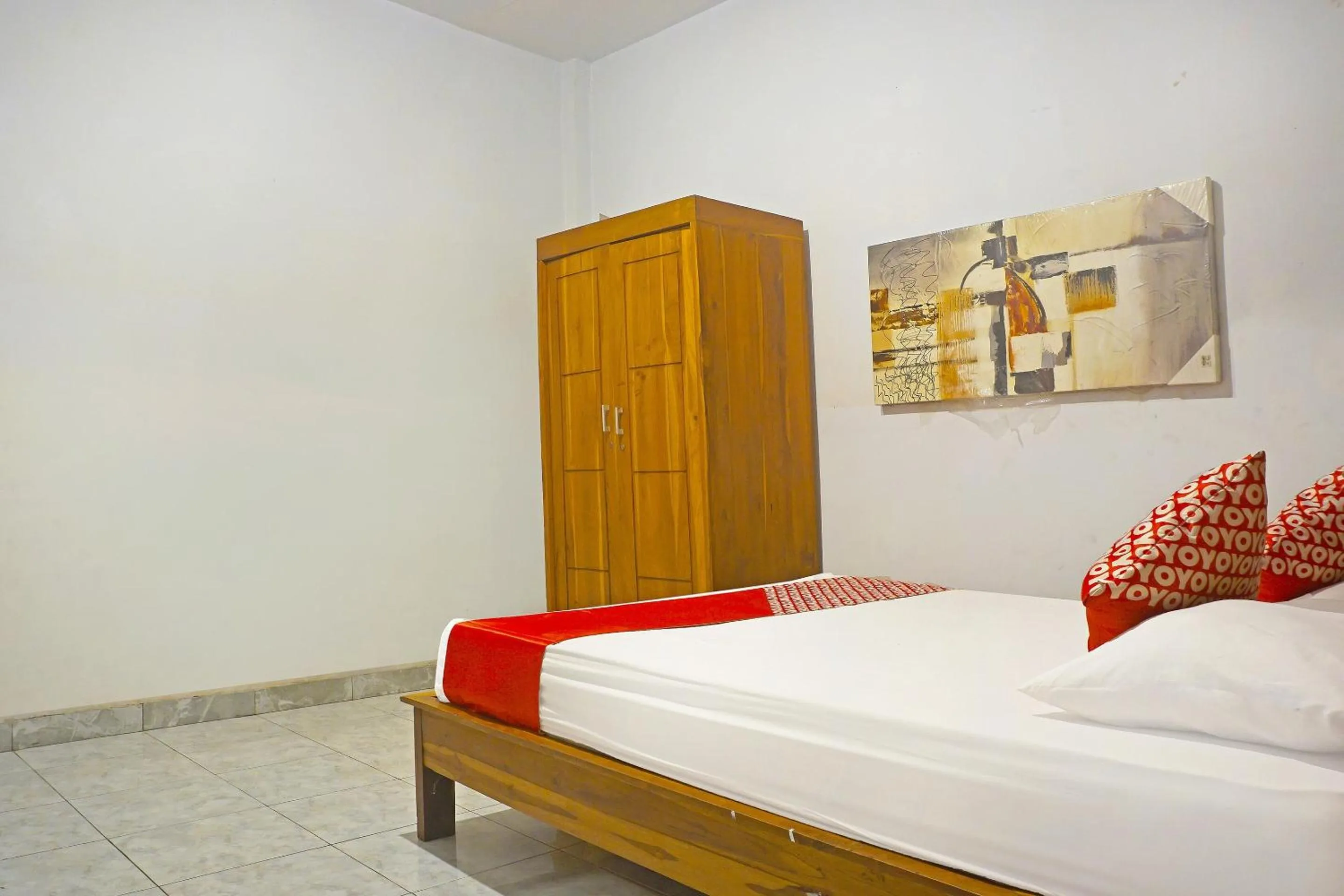 Bedroom, Bed in Hotel O Anggrek Homes Makassar