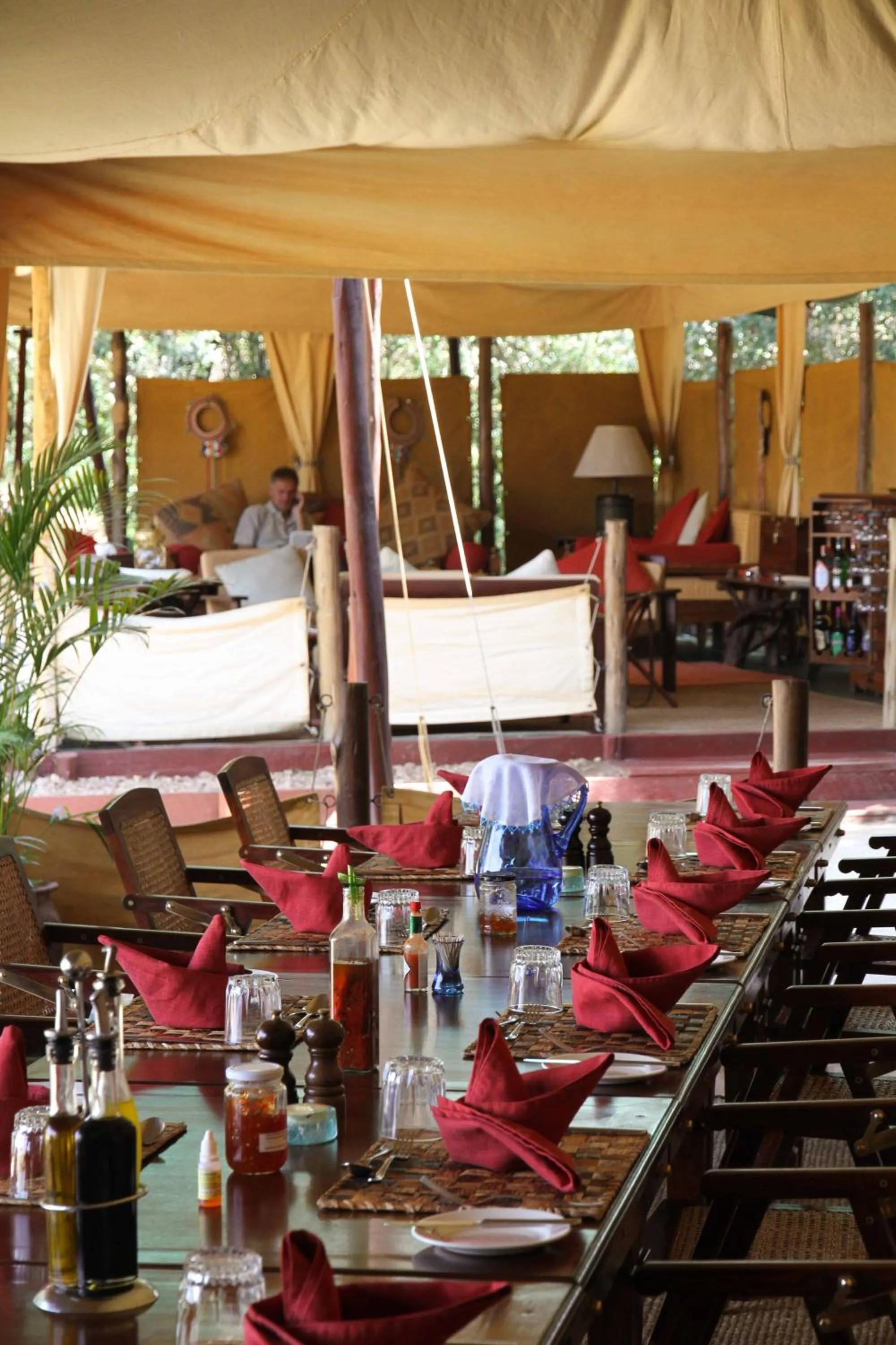 Restaurant/places to eat in Elephant Pepper Camp