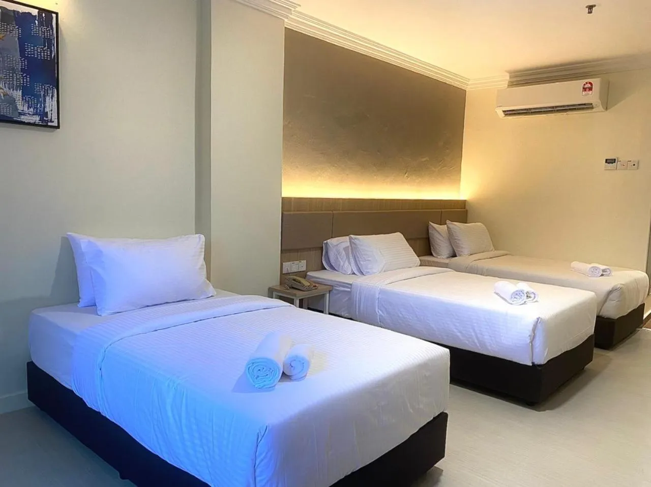 Bedroom, Bed in SWISS AVENUE HOTEL