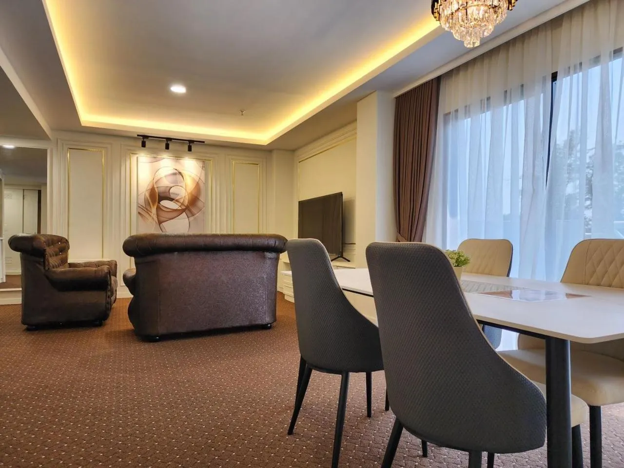 Seating area in SWISS AVENUE HOTEL