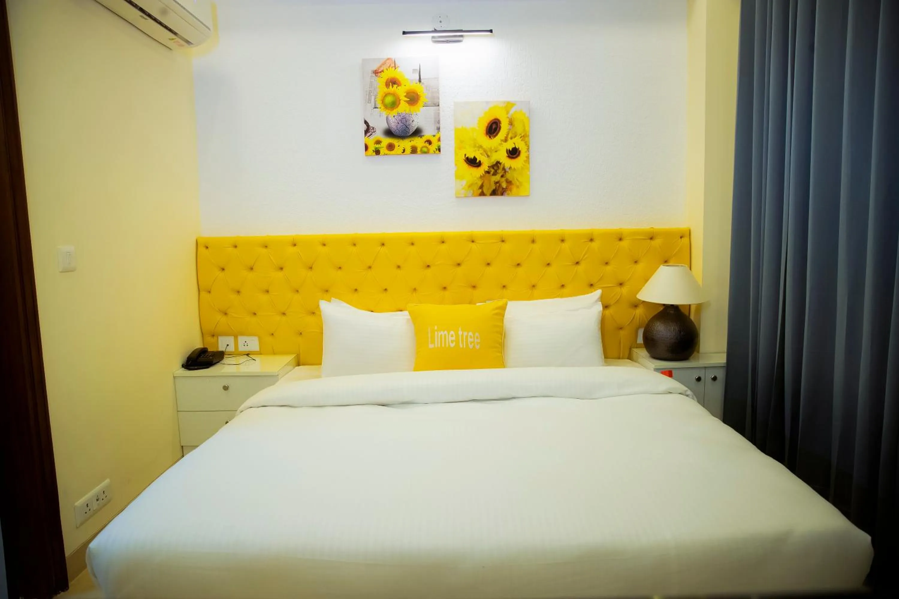 Bed in Lime Tree Luxury Studio - Service Apartment Near Artemis Hospital ,Gurgaon