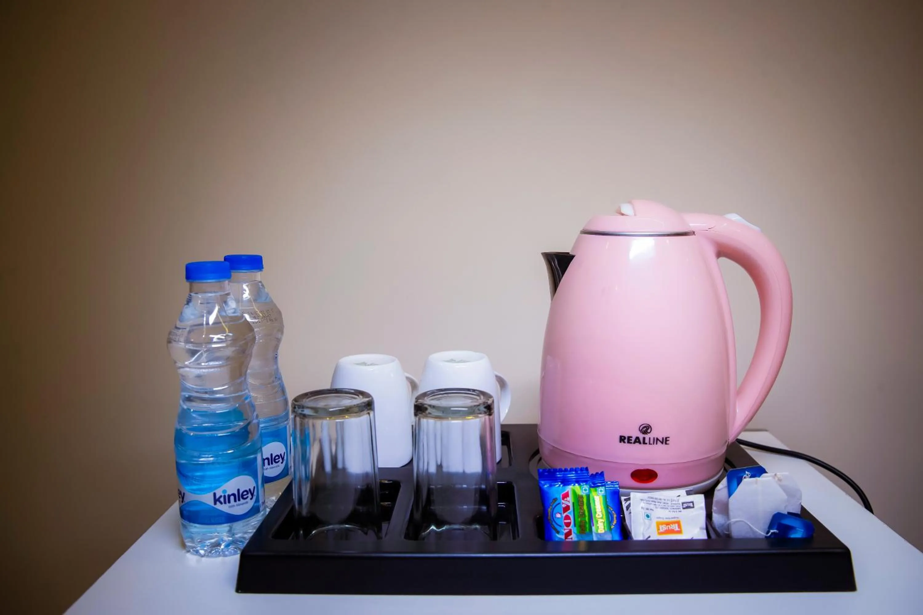 Coffee/tea facilities in Lime Tree Luxury Studio - Service Apartment Near Artemis Hospital ,Gurgaon