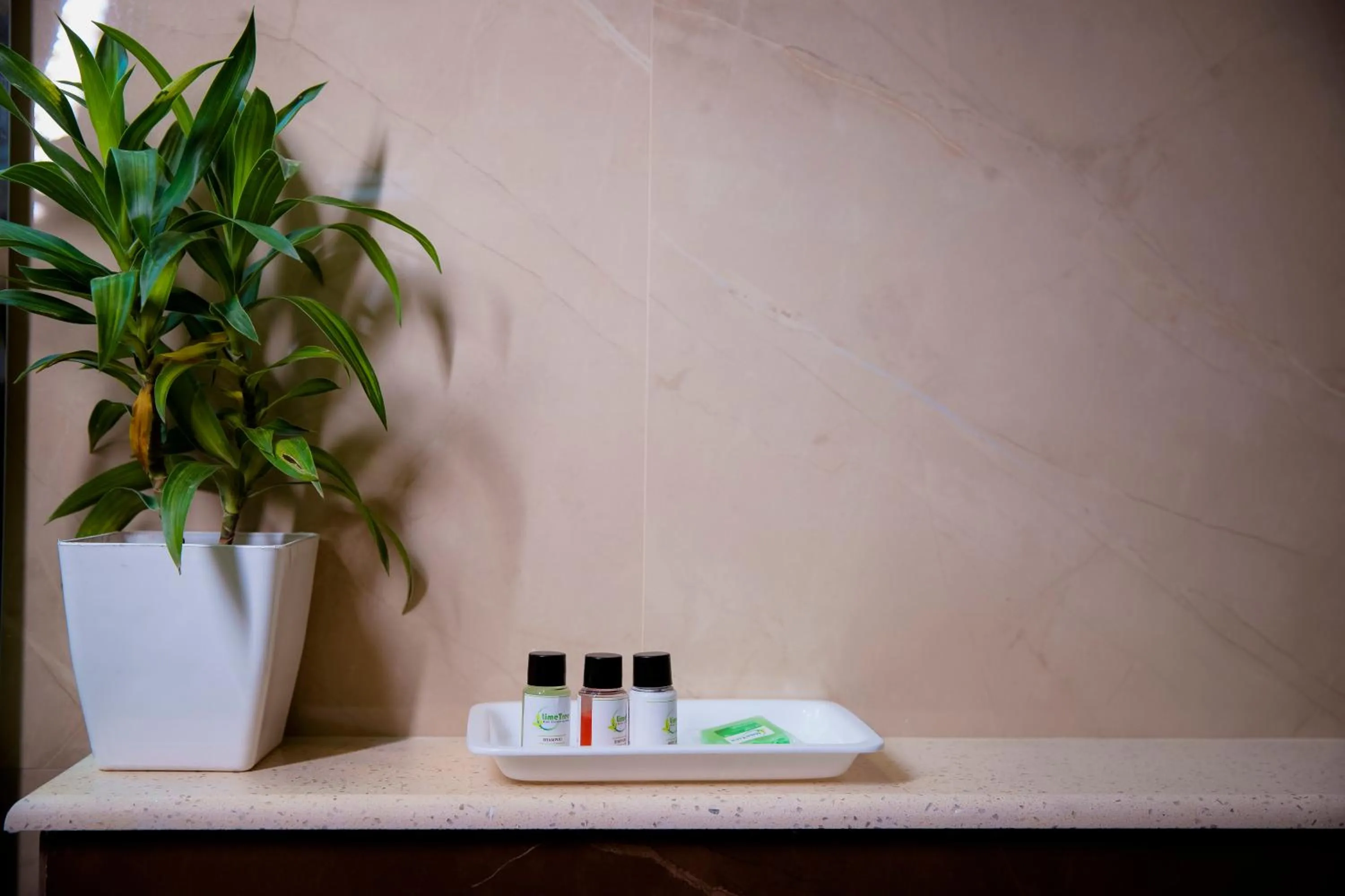 Bathroom in Lime Tree Luxury Studio - Service Apartment Near Artemis Hospital ,Gurgaon