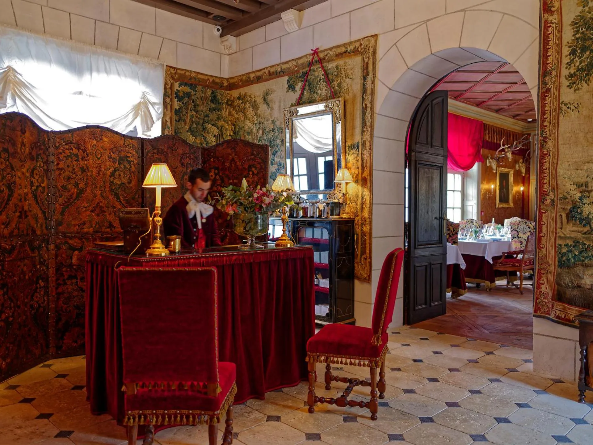 Lobby or reception in Relais & Château Louise de La Vallière