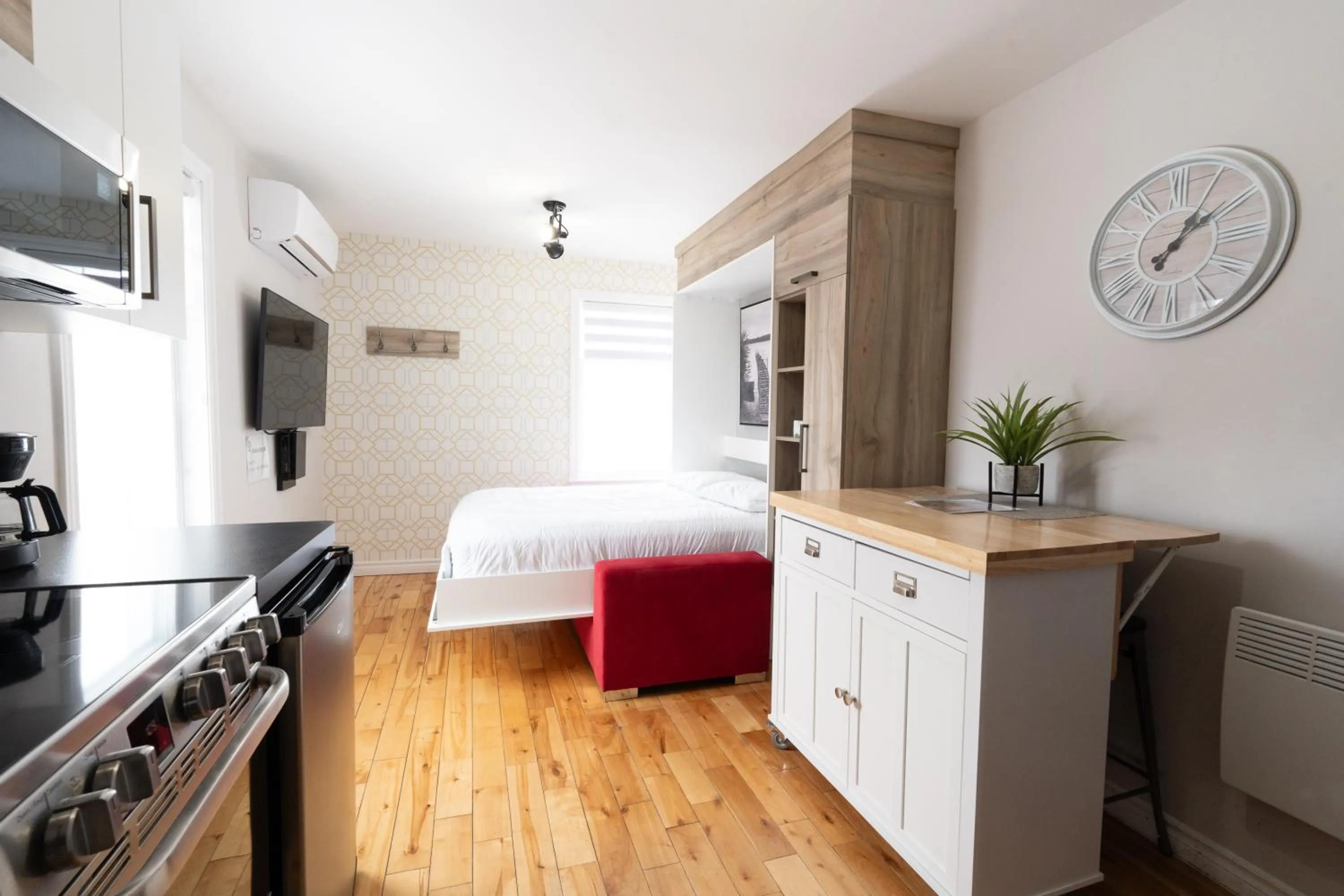 Bed in Hôtel les quatre bonheurs