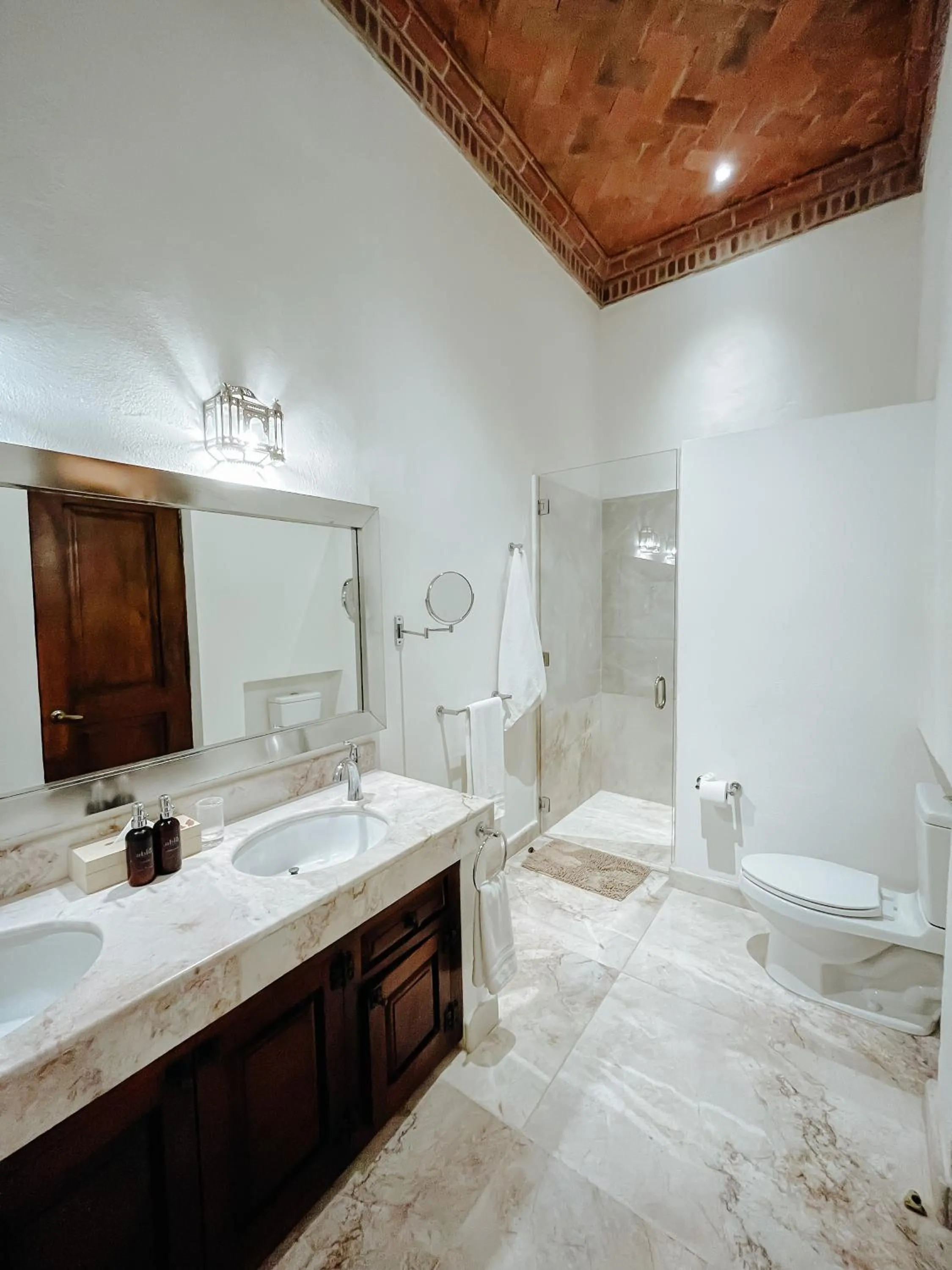 Bathroom in Hacienda Los Arcangeles