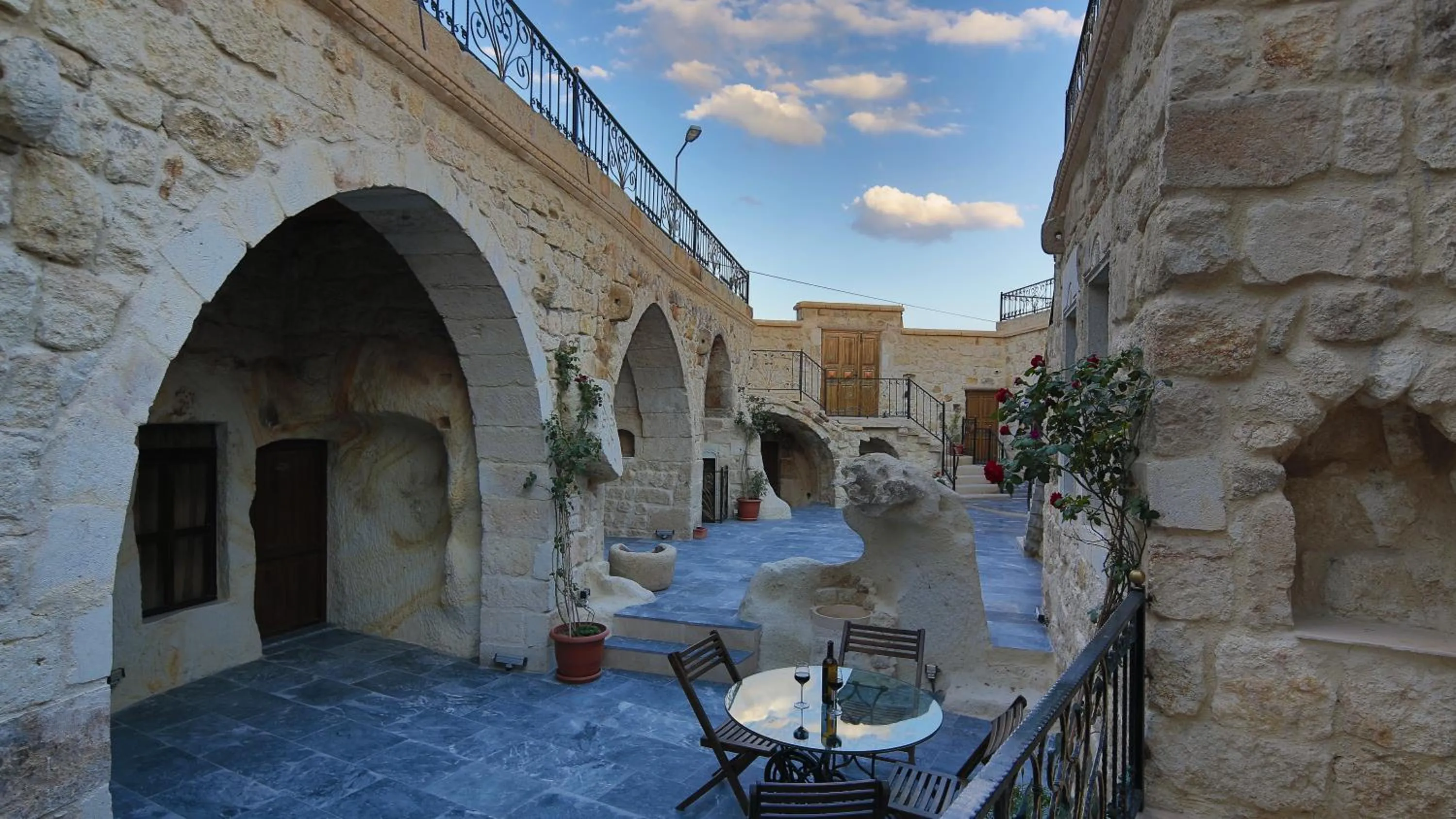 Balcony/Terrace in Golden Cave Suites