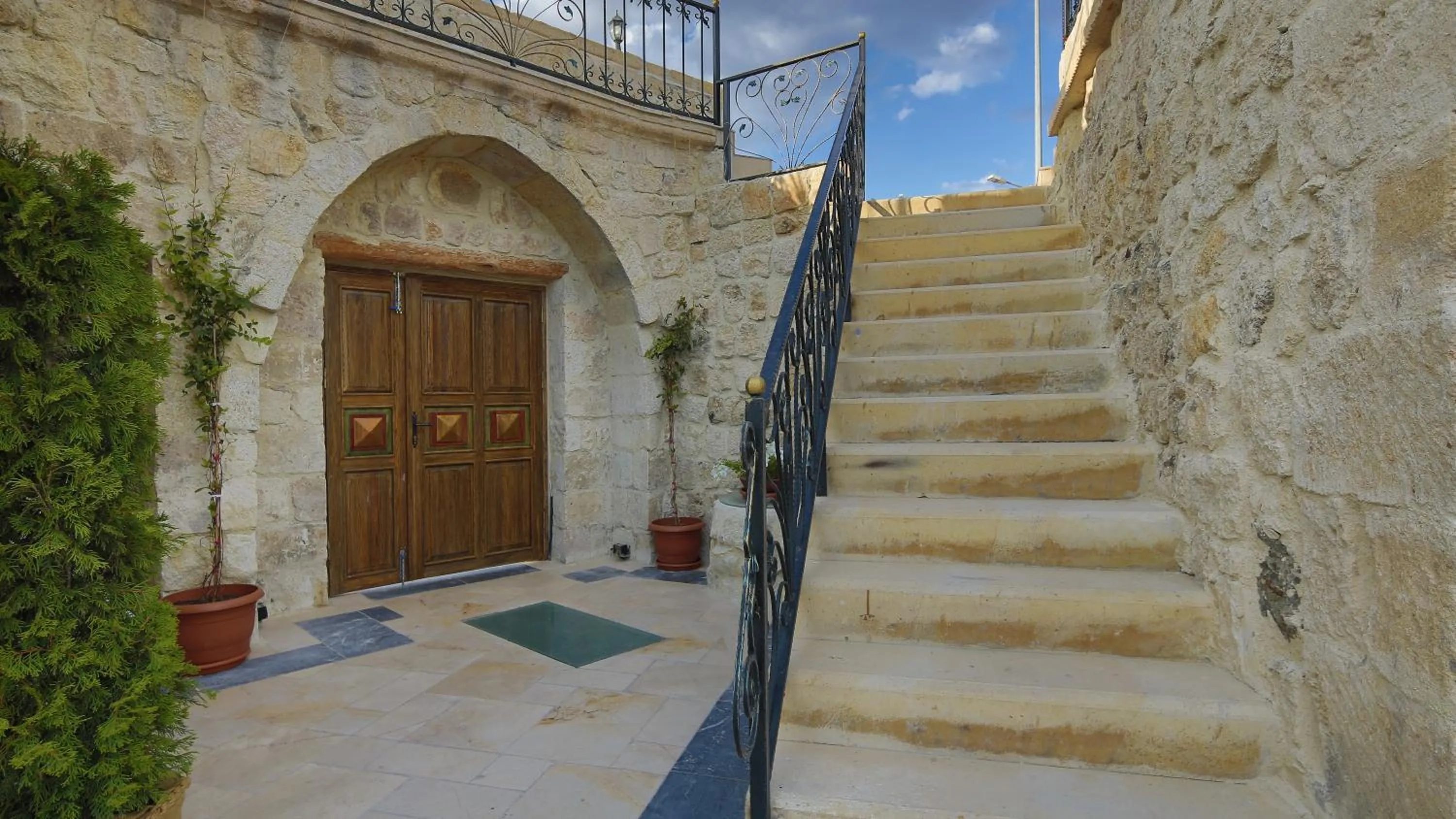 Balcony/Terrace in Golden Cave Suites