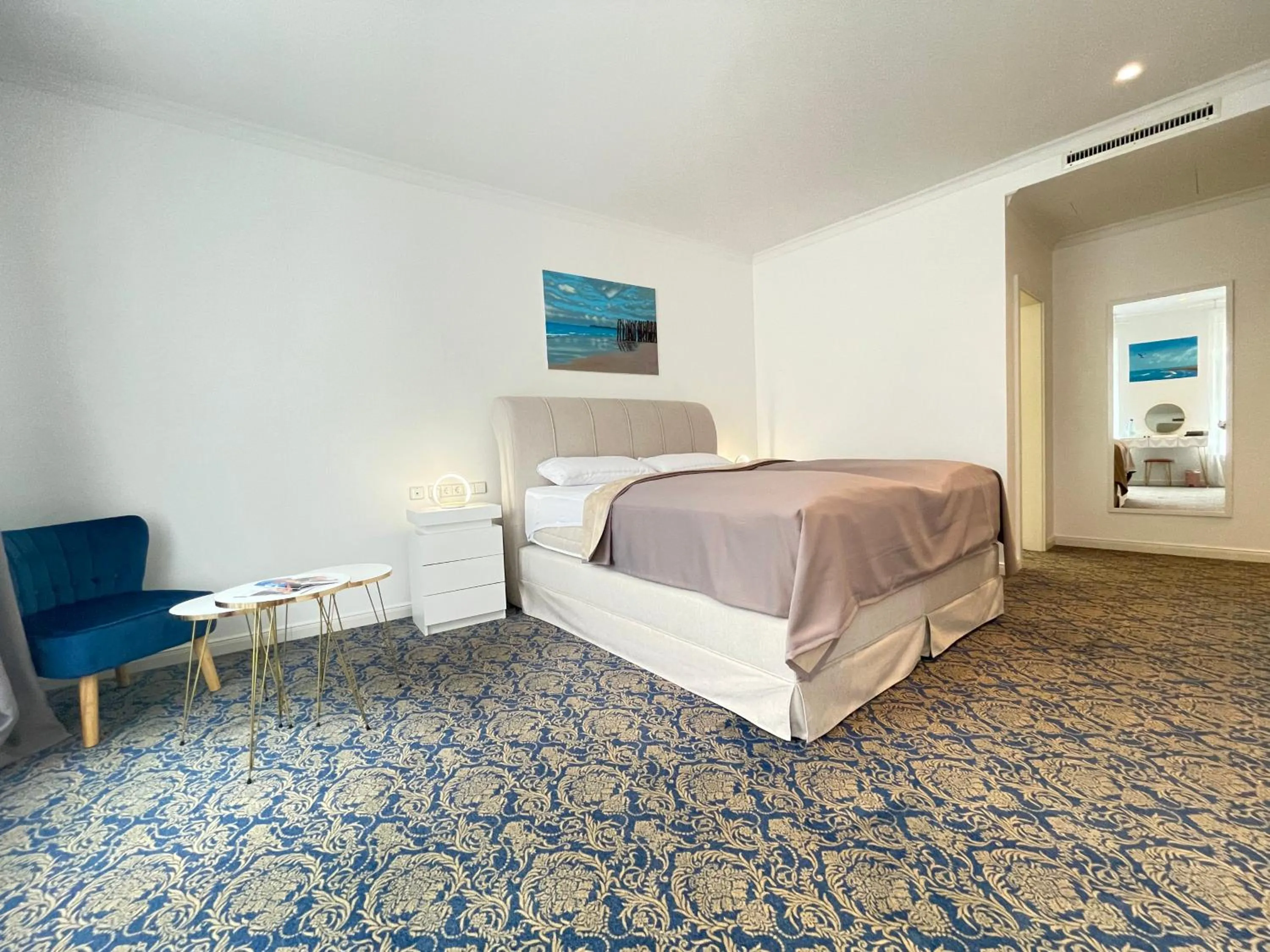 Bed in ART HOTEL HOUSE ONE