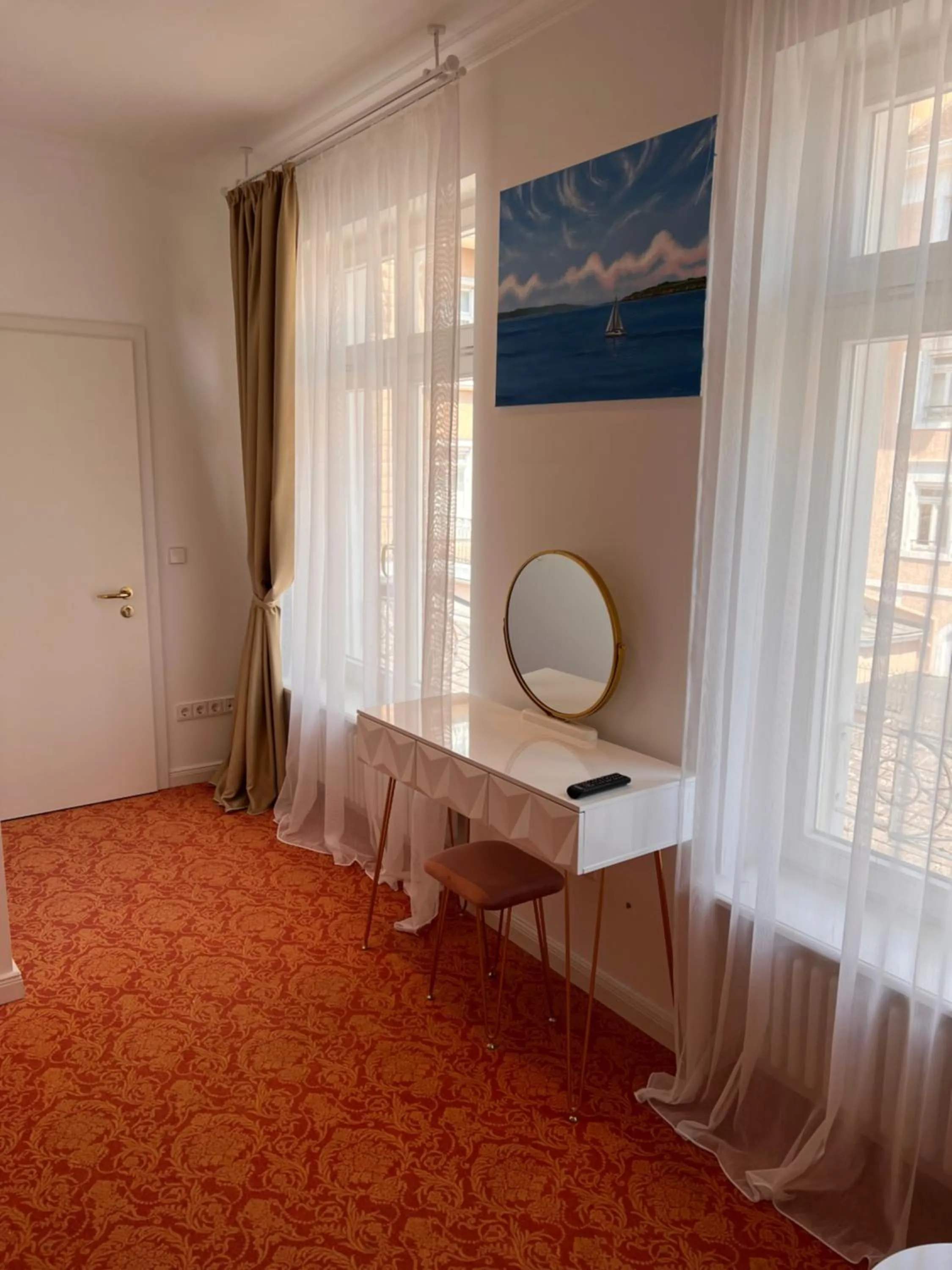 ART HOTEL HOUSE ONE
