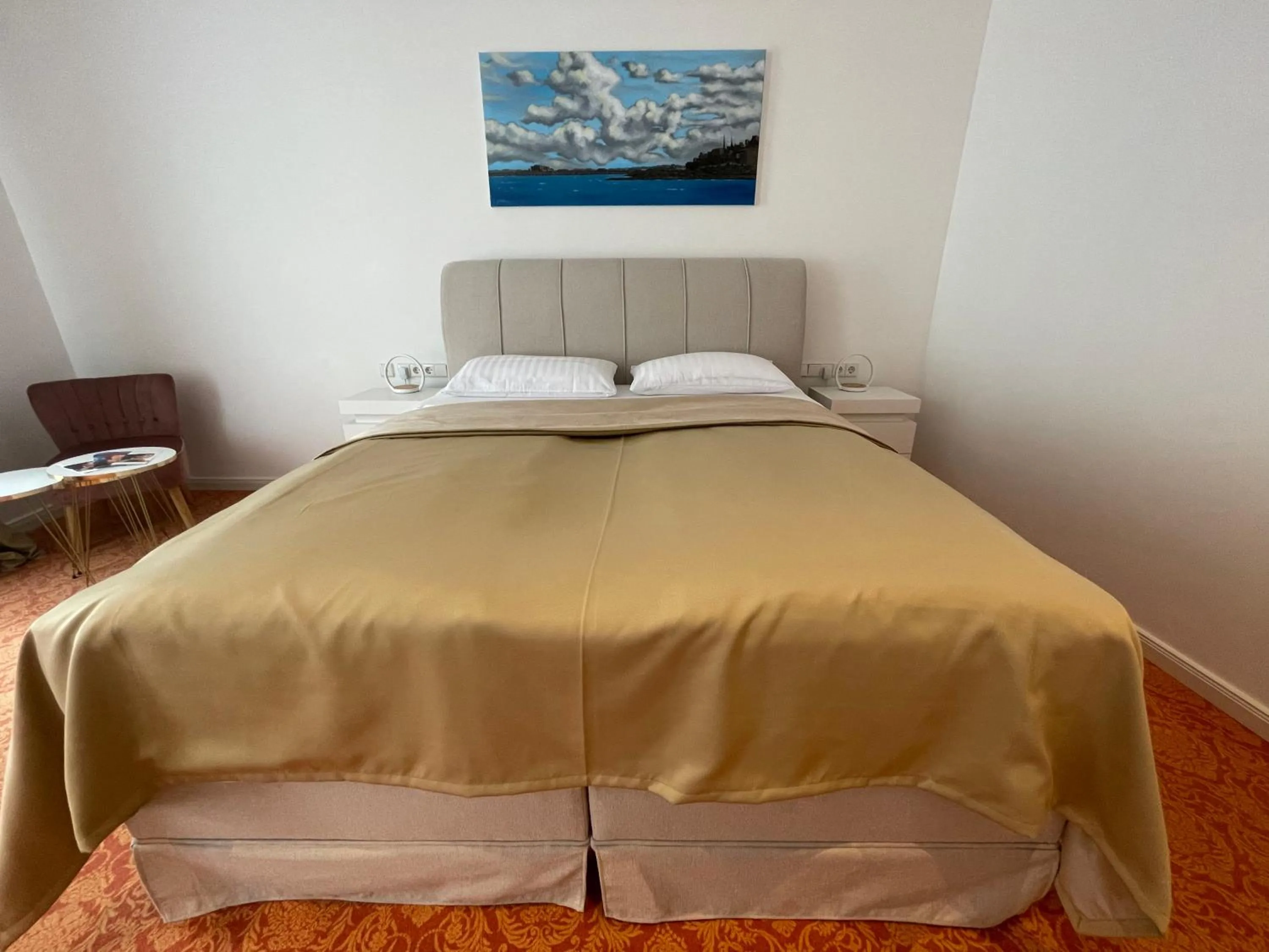 Bed in ART HOTEL HOUSE ONE