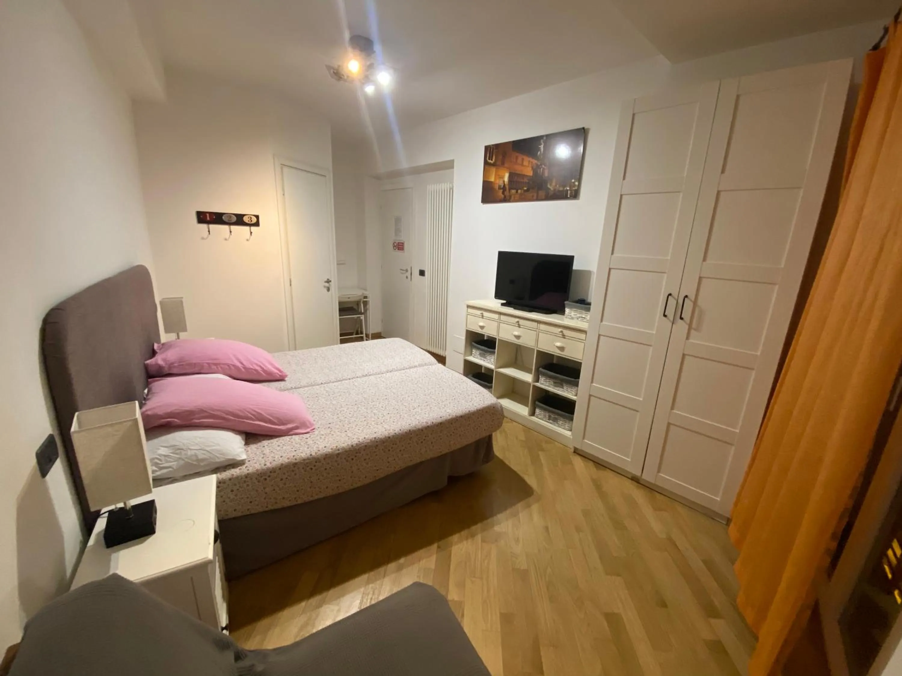 Bedroom, Bed in B&B and Home La Piazzetta della Pioggia