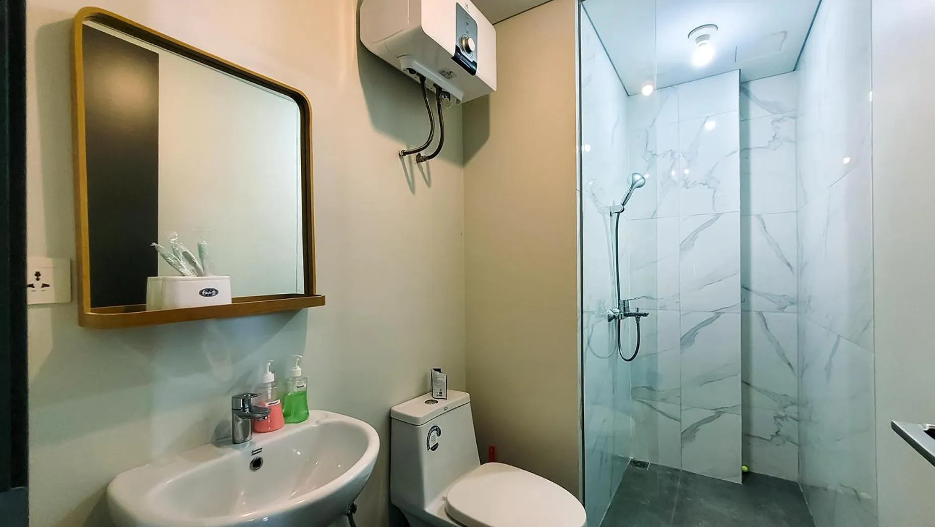 Shower in Palam Mansion at Apartment One Residence