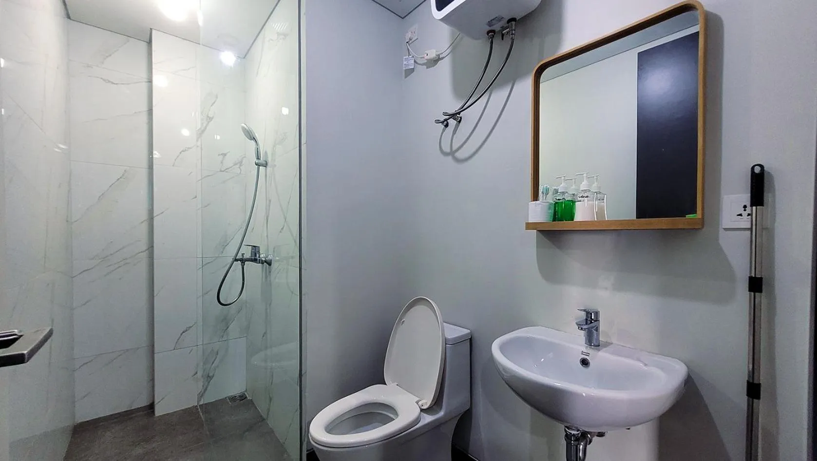 Shower in Palam Mansion at Apartment One Residence