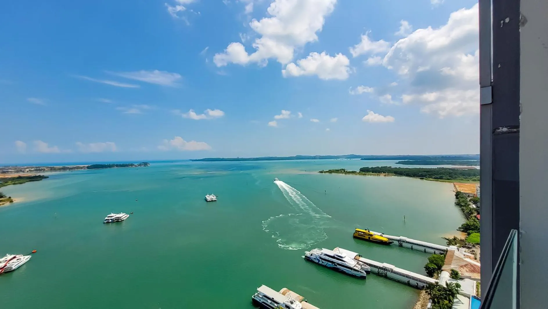 Day in Palam Mansion at Apartment One Residence