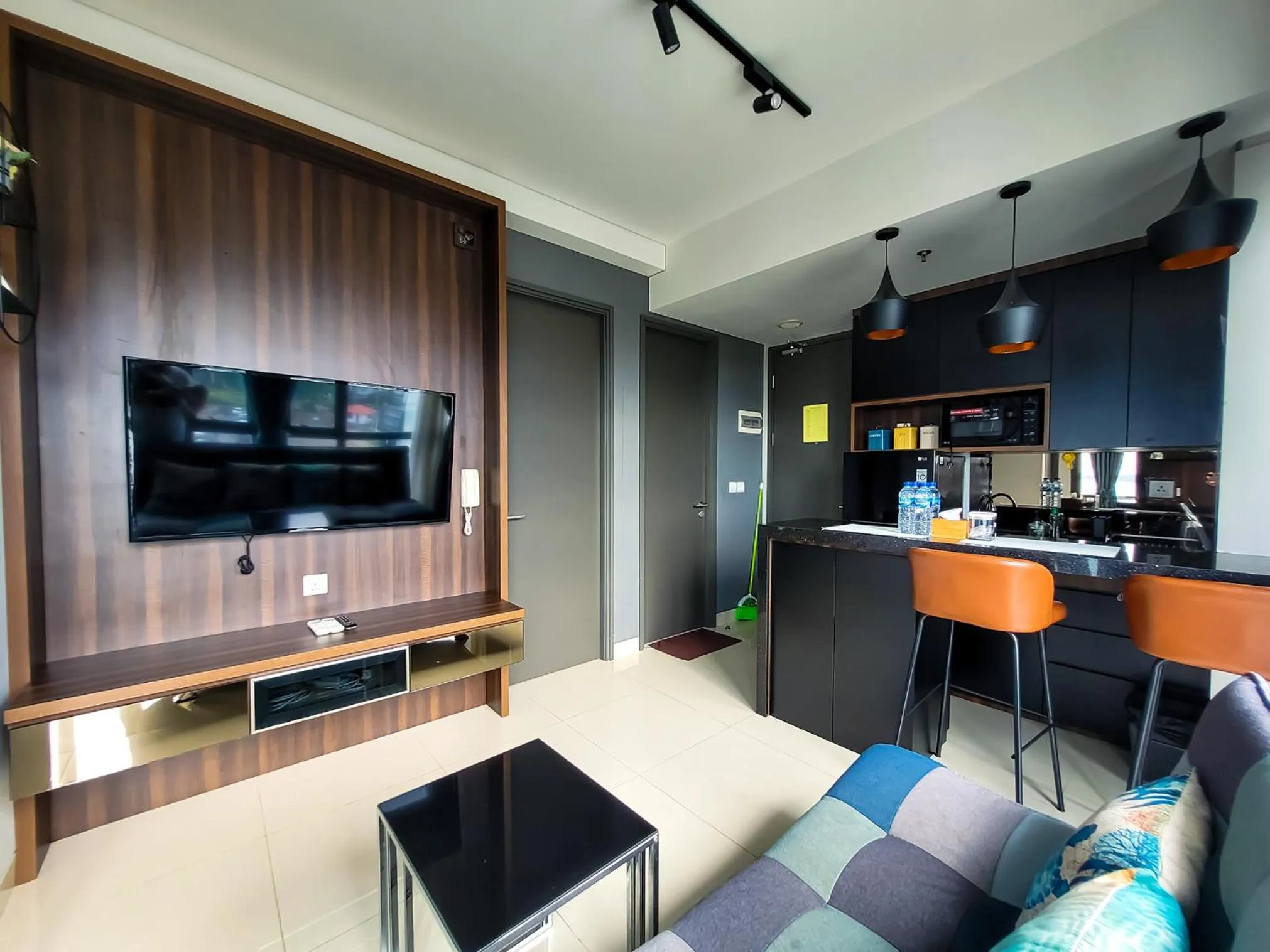 TV and multimedia in Palam Mansion at Apartment One Residence