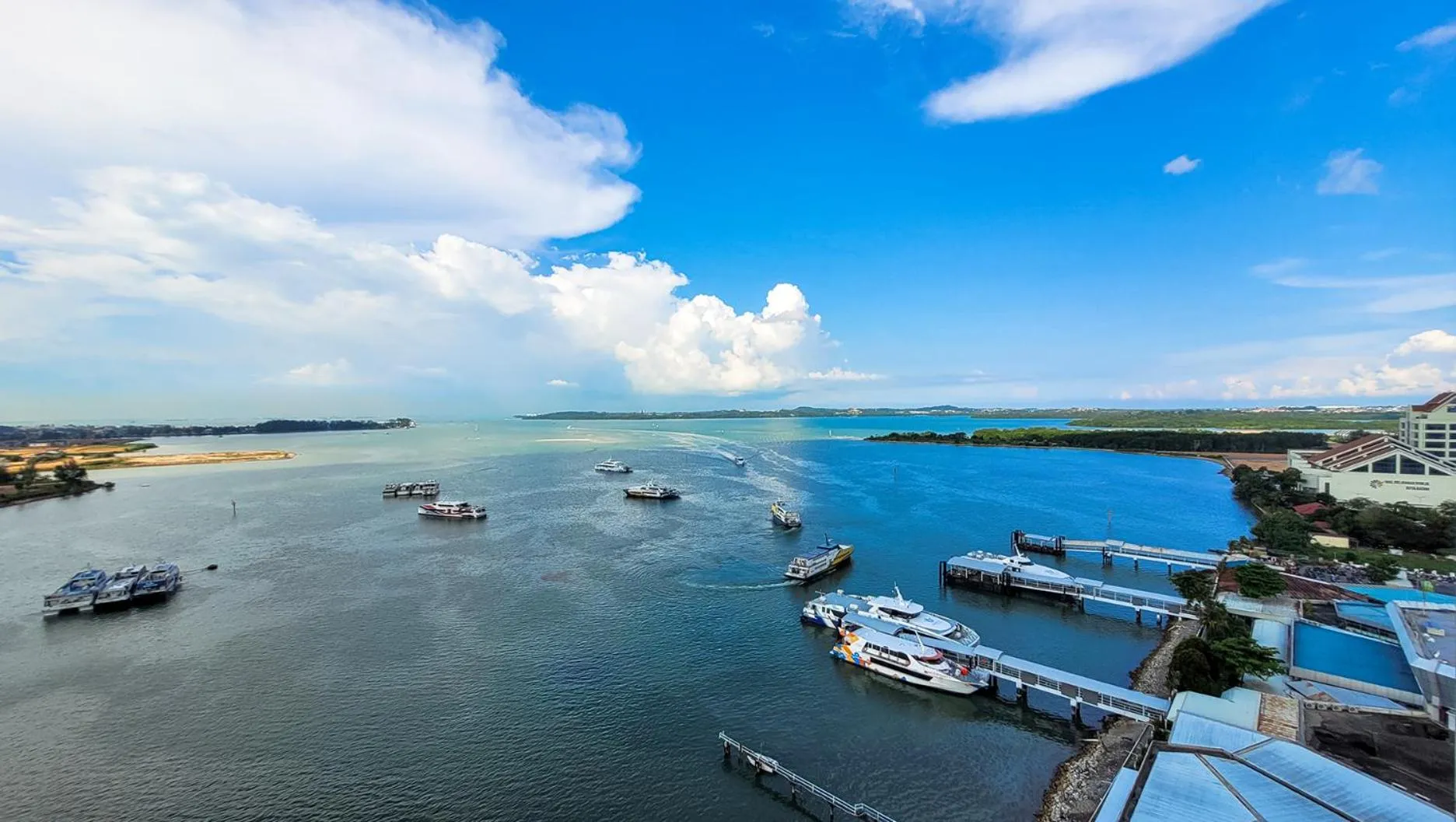 Day in Palam Mansion at Apartment One Residence