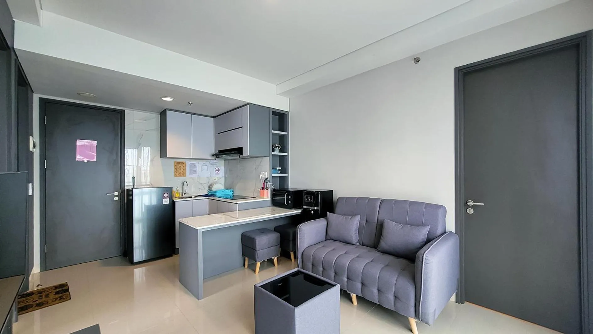Kitchen or kitchenette in Palam Mansion at Apartment One Residence