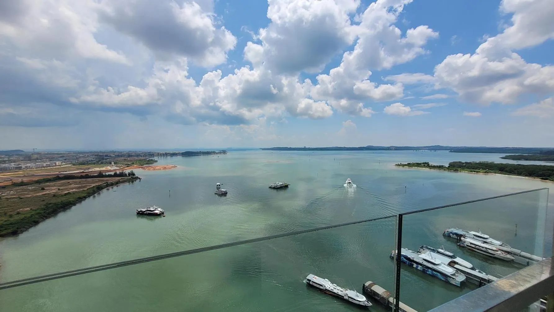 Day in Palam Mansion at Apartment One Residence