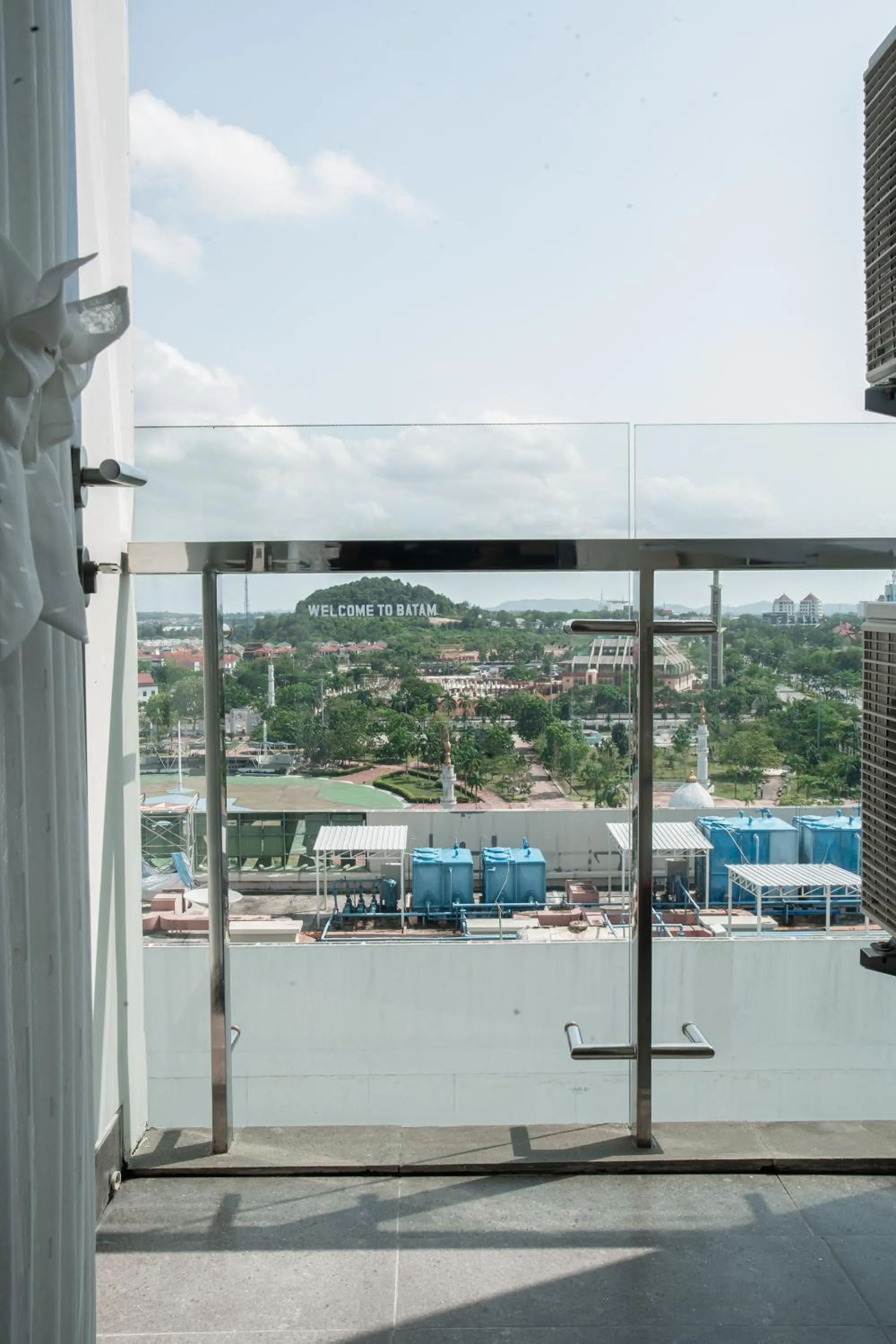 Day in Palam Mansion at Apartment One Residence