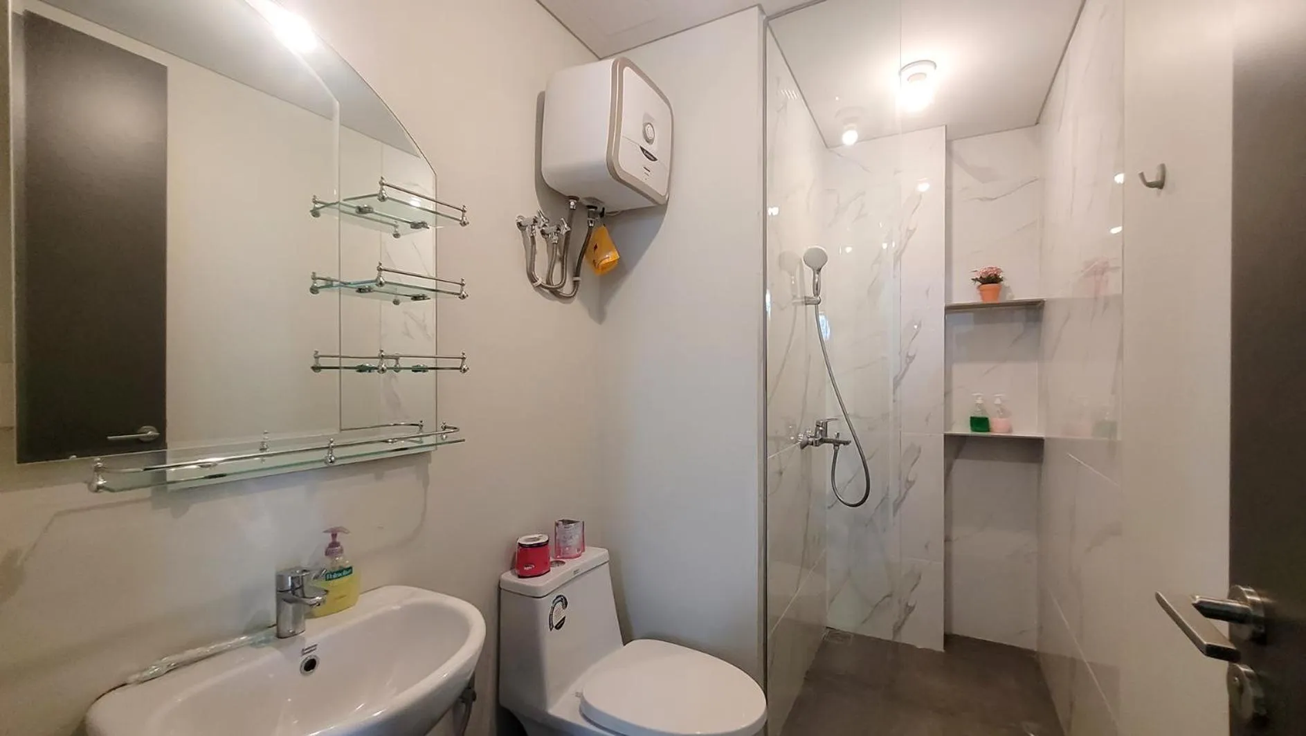 Shower in Palam Mansion at Apartment One Residence