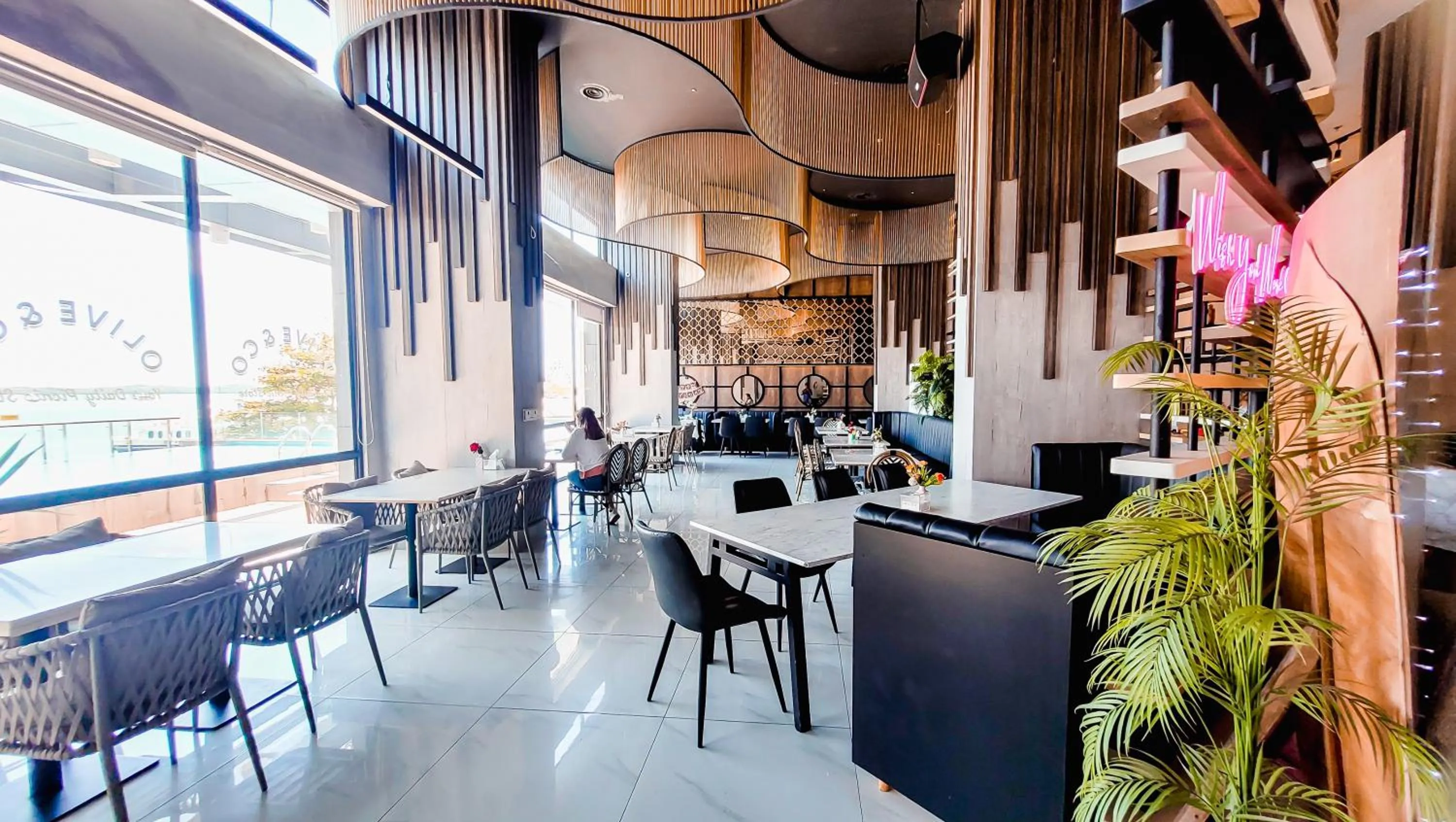 Restaurant/places to eat in Palam Mansion at Apartment One Residence