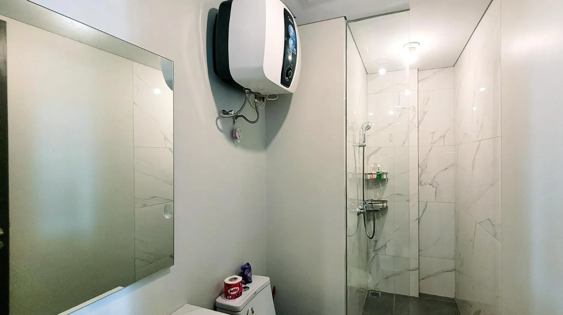 Shower in Palam Mansion at Apartment One Residence