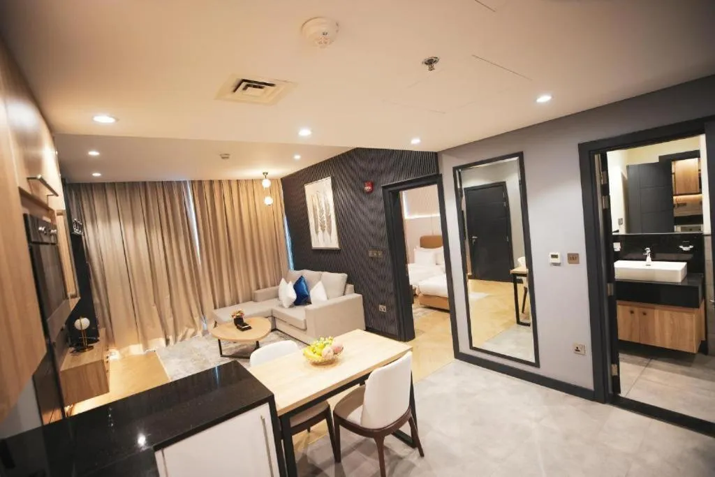 Kitchen or kitchenette in Royal Mansoura Residence Hotel