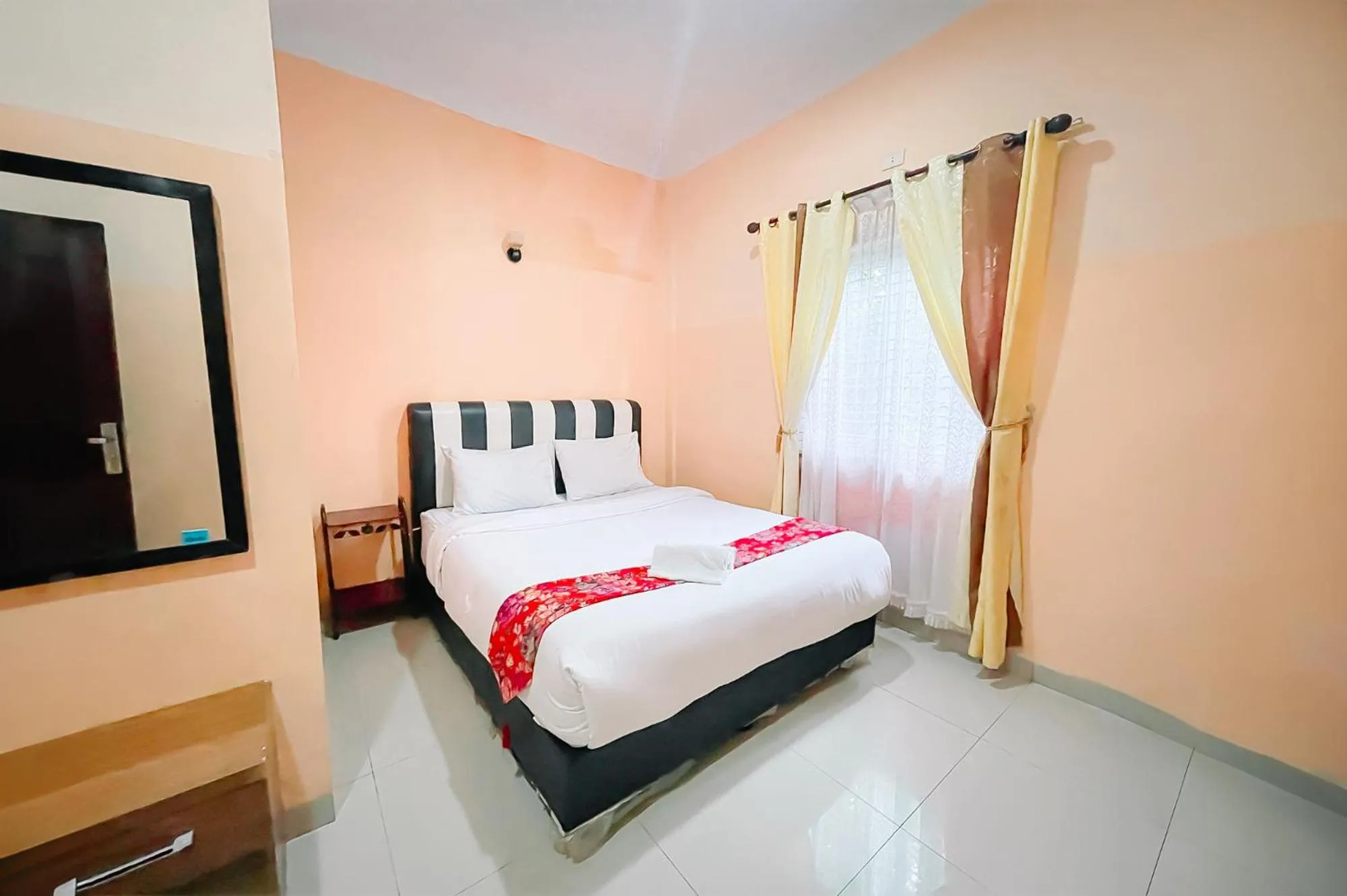 Bed in Hotel New Dieng By Helocus