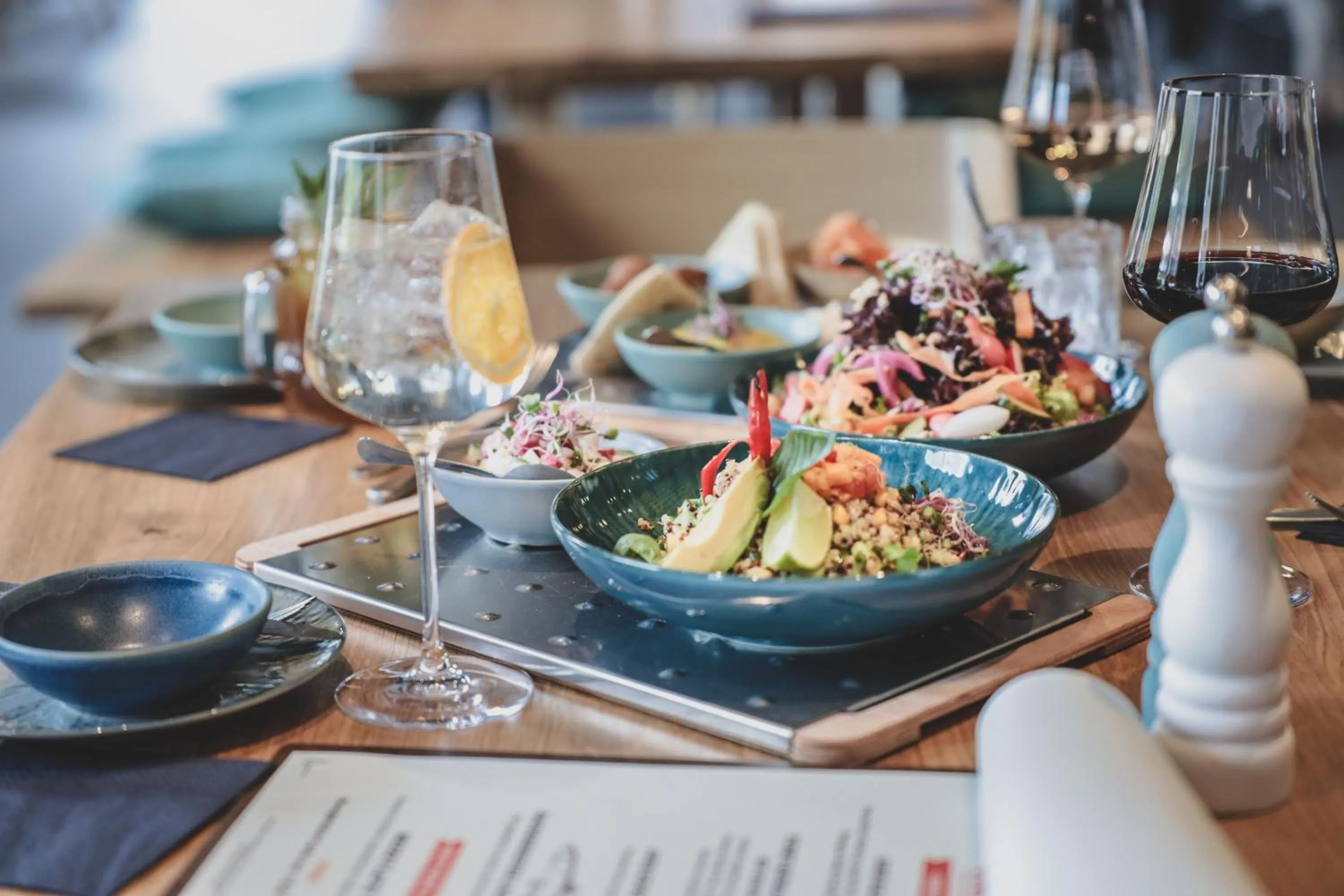 Restaurant/places to eat in AVES Hotel&Apartment Arosa