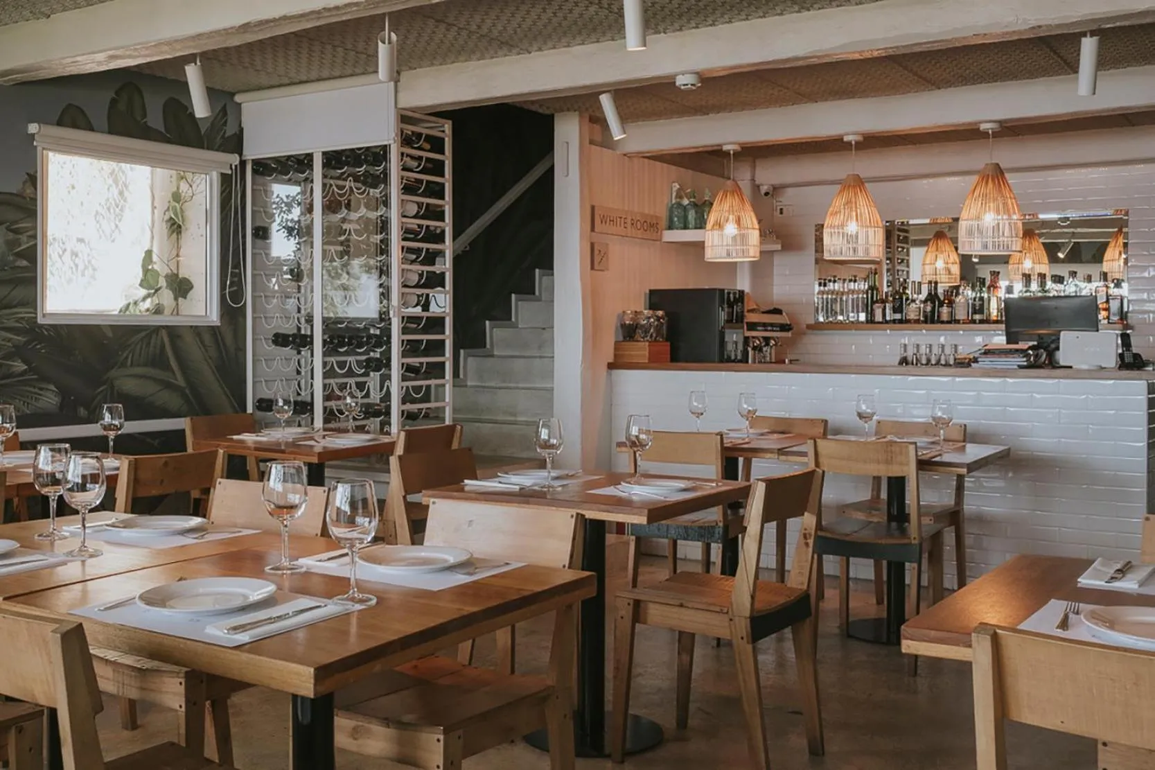 Restaurant/places to eat in Charco Hotel