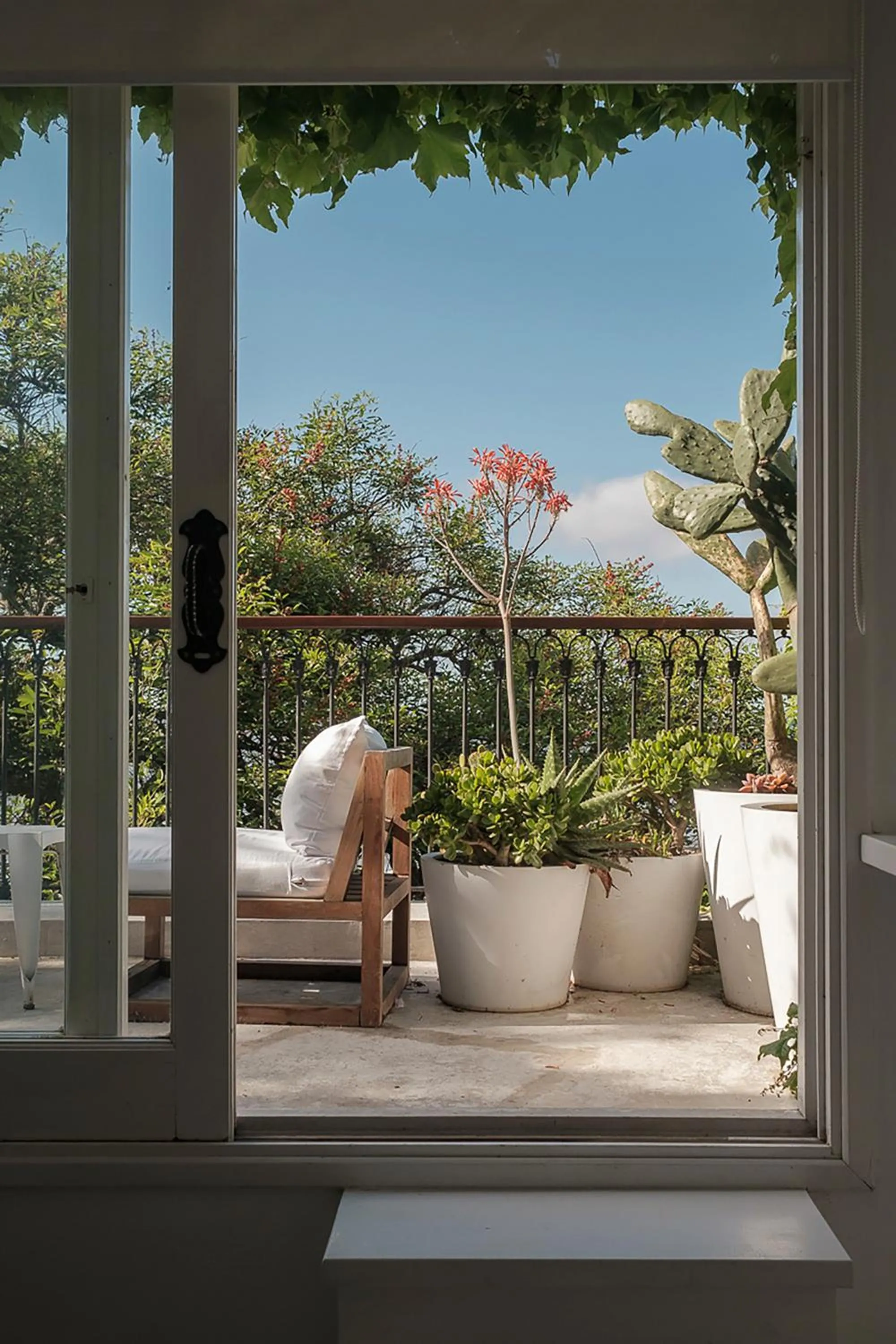 Patio in Charco Hotel