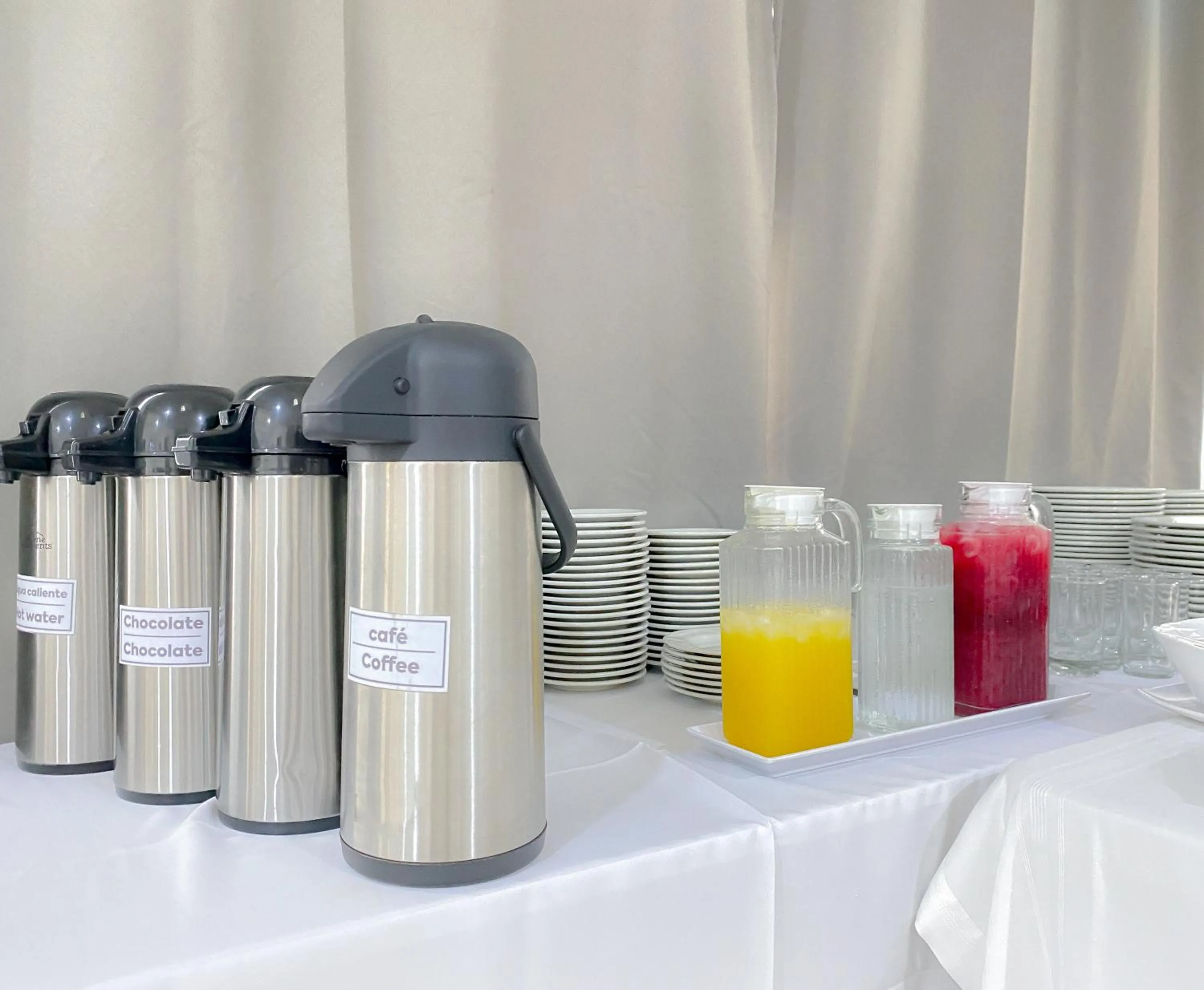 Buffet breakfast in Hotel El Marqués De Manga