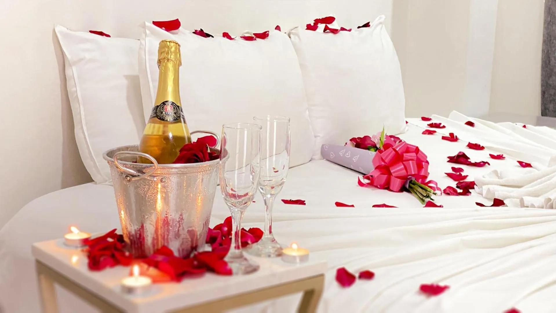 Bedroom, Bed in Hotel El Marqués De Manga