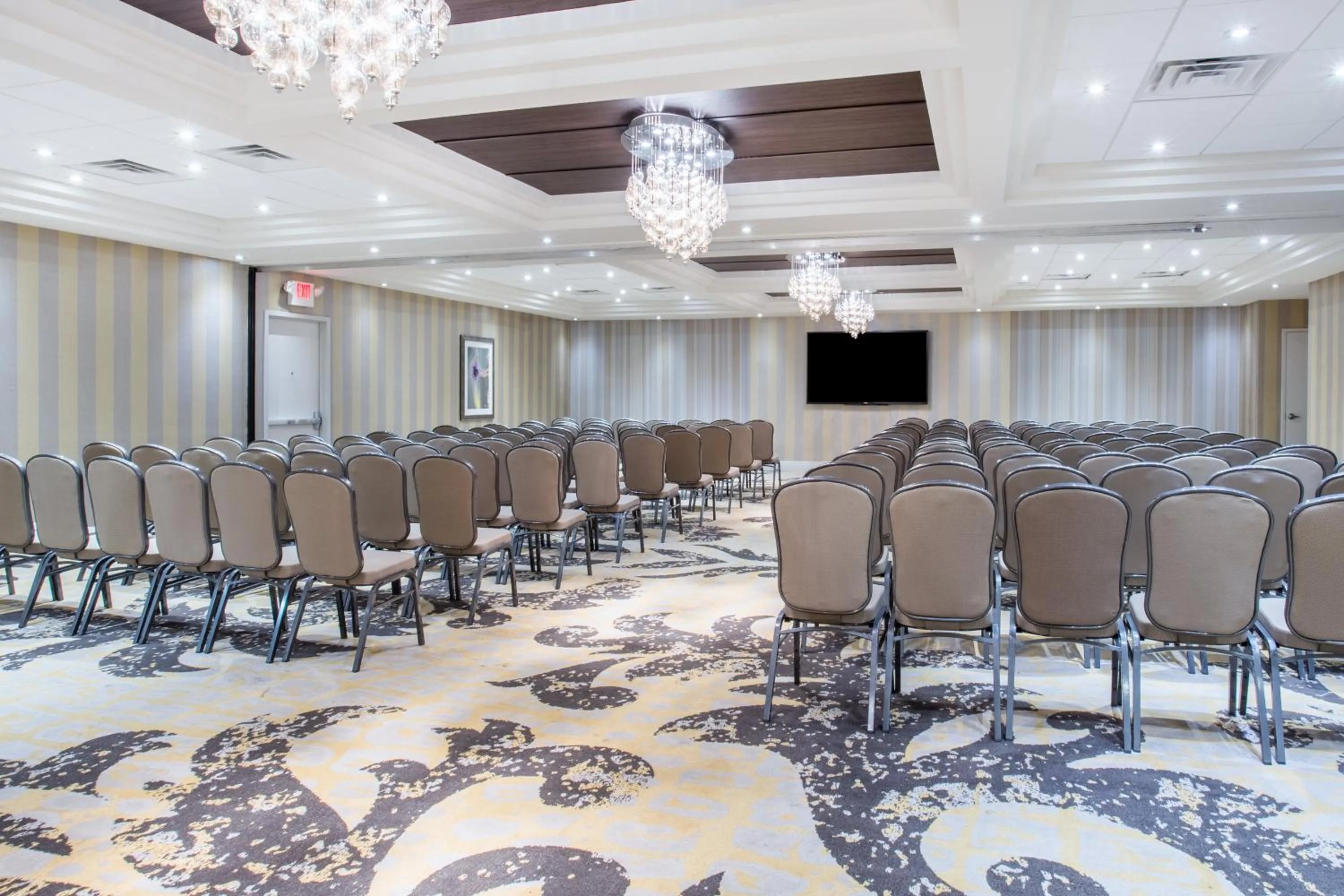 Meeting/conference room in Crowne Plaza Saddle Brook by IHG