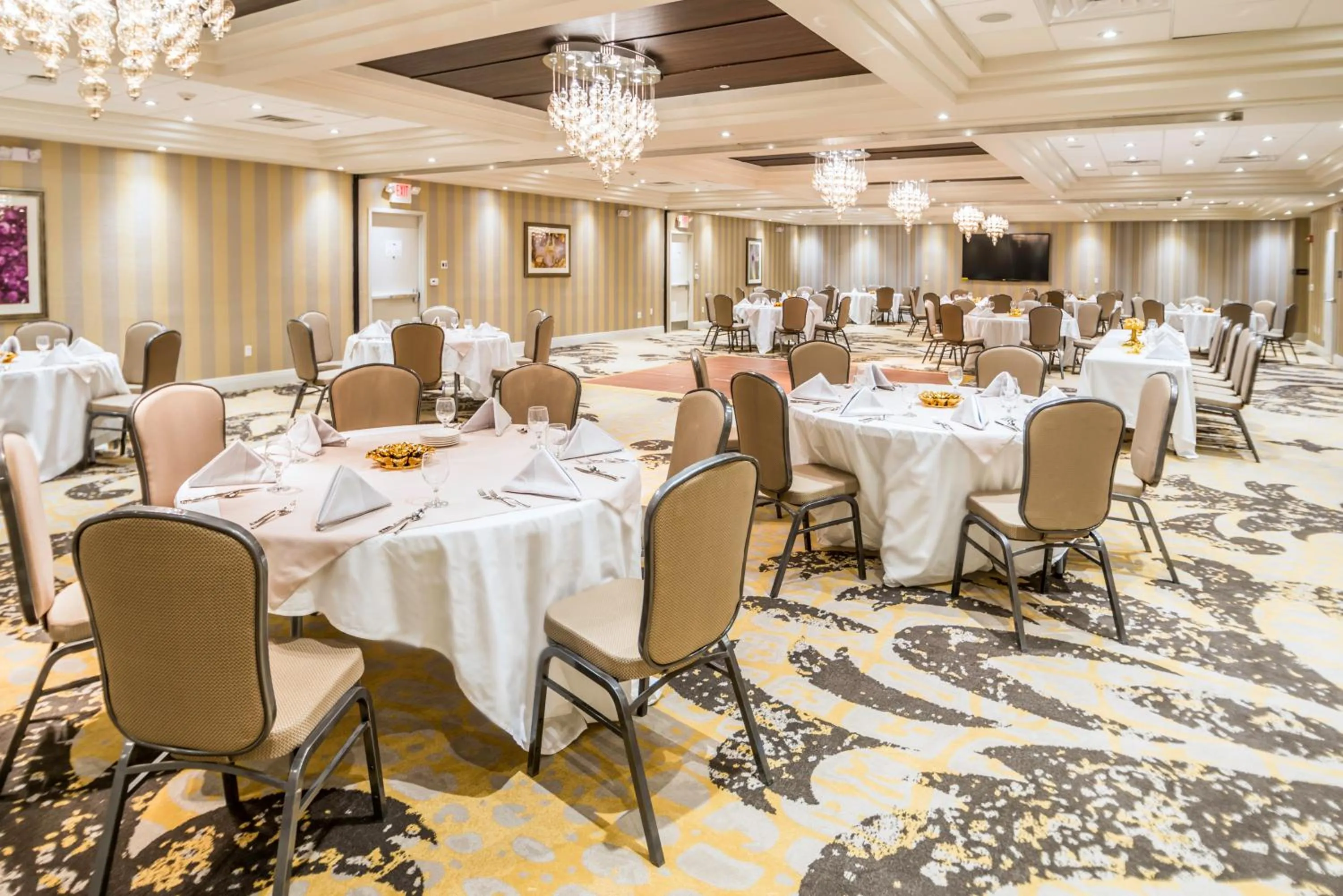 Banquet/Function facilities in Crowne Plaza Saddle Brook by IHG