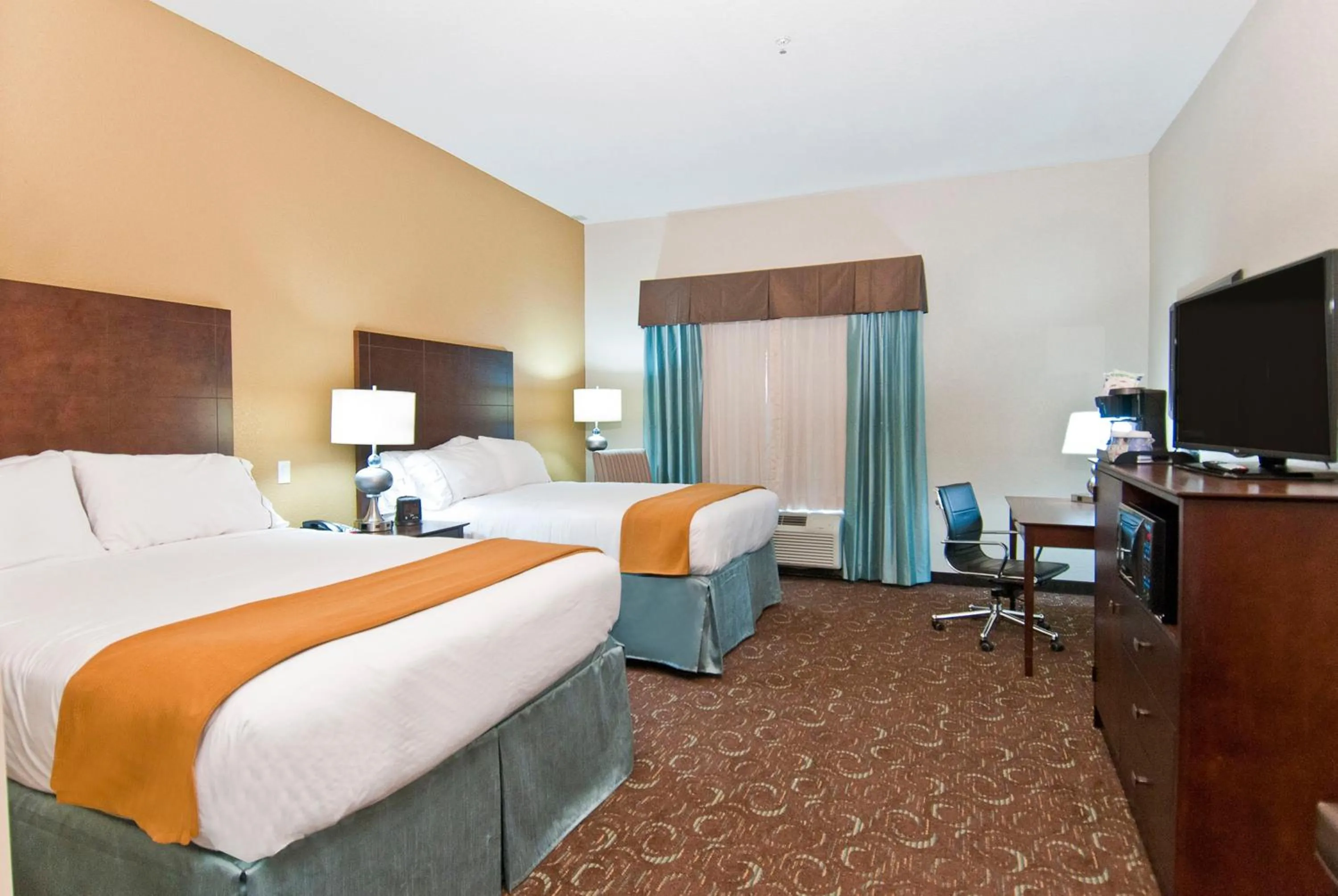 Photo of the whole room, Bed in Holiday Inn Express & Suites San Antonio Frost Bank Center by IHG